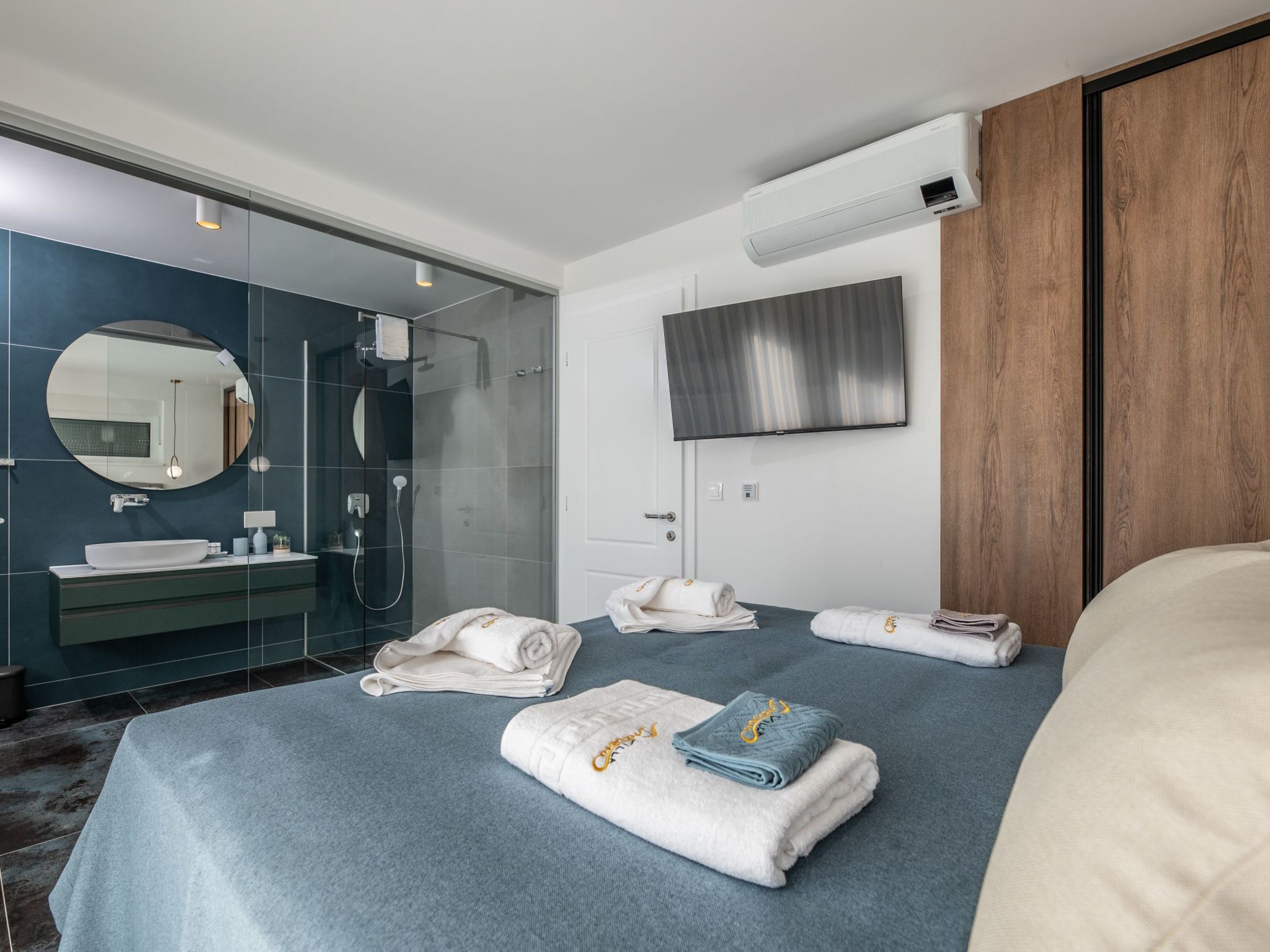 Luxusvilla Travera mit privatem Pool und Jacuzzi-Image-tags.info