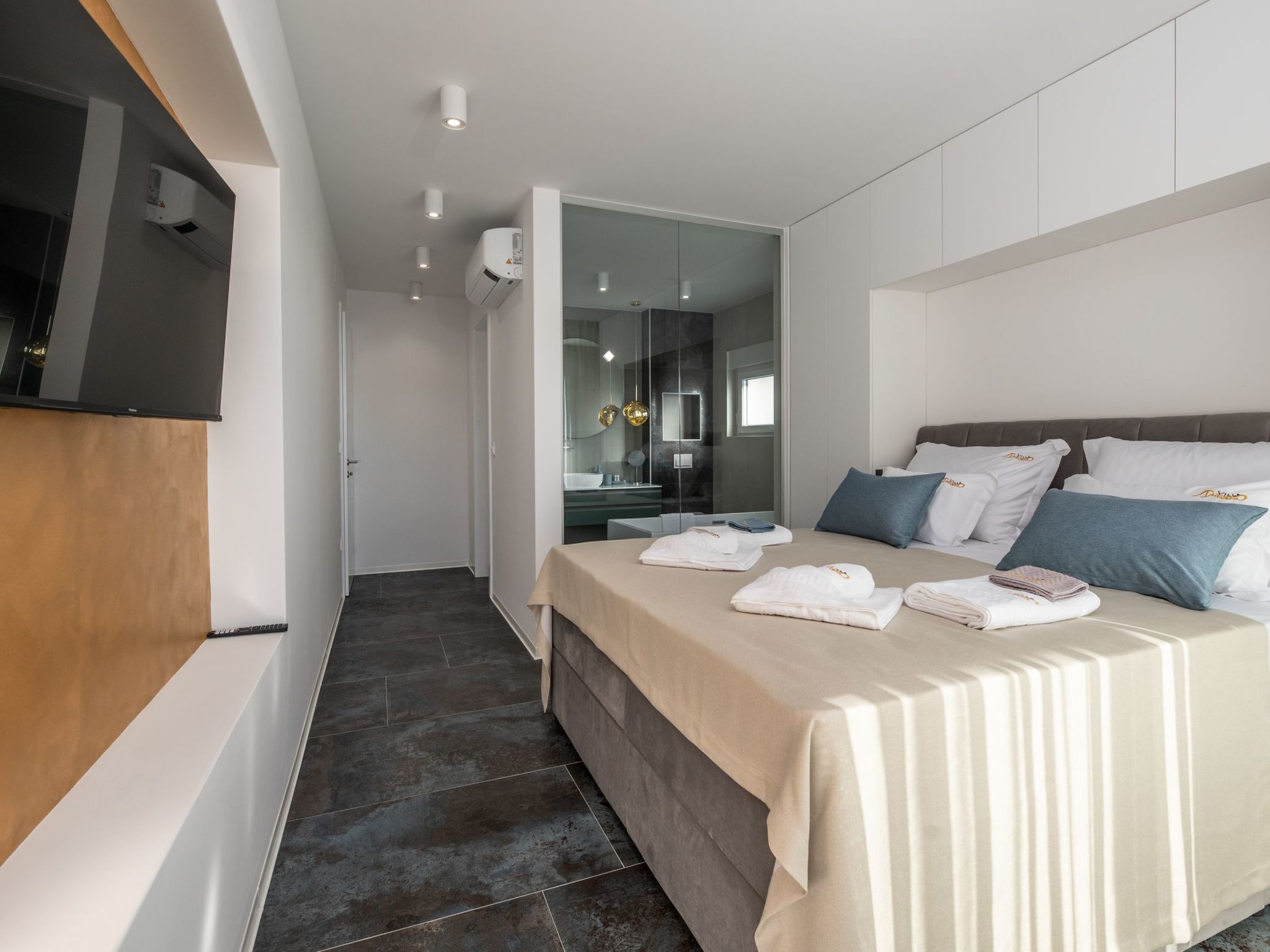 Luxusvilla Travera mit privatem Pool und Jacuzzi-Image-tags.info