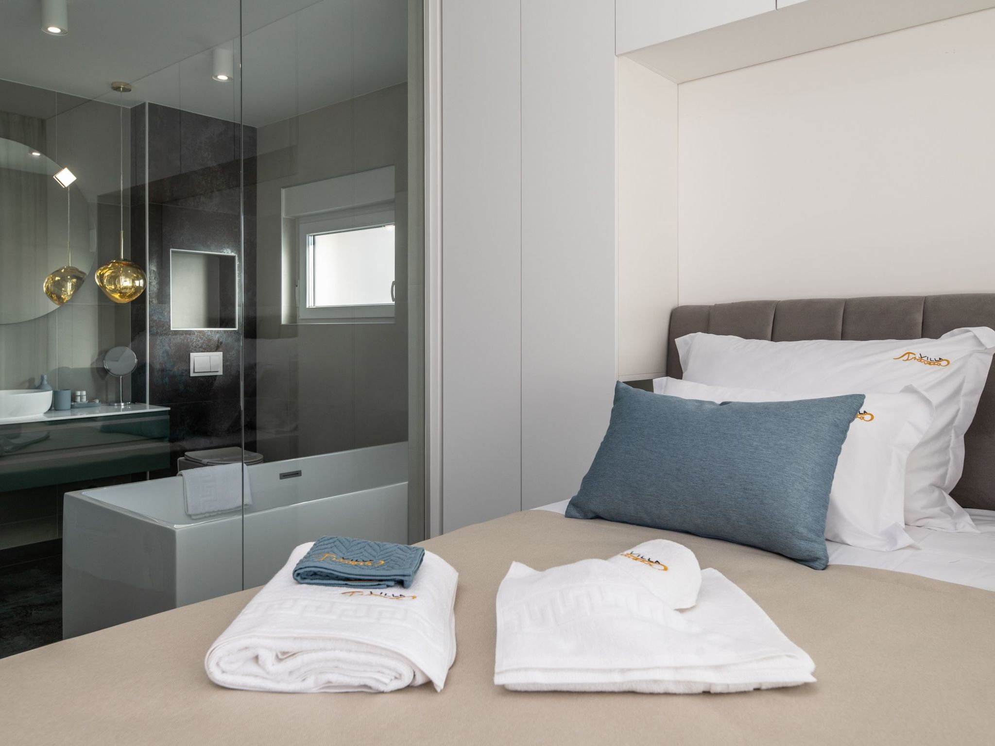 Luxusvilla Travera mit privatem Pool und Jacuzzi-Image-tags.info