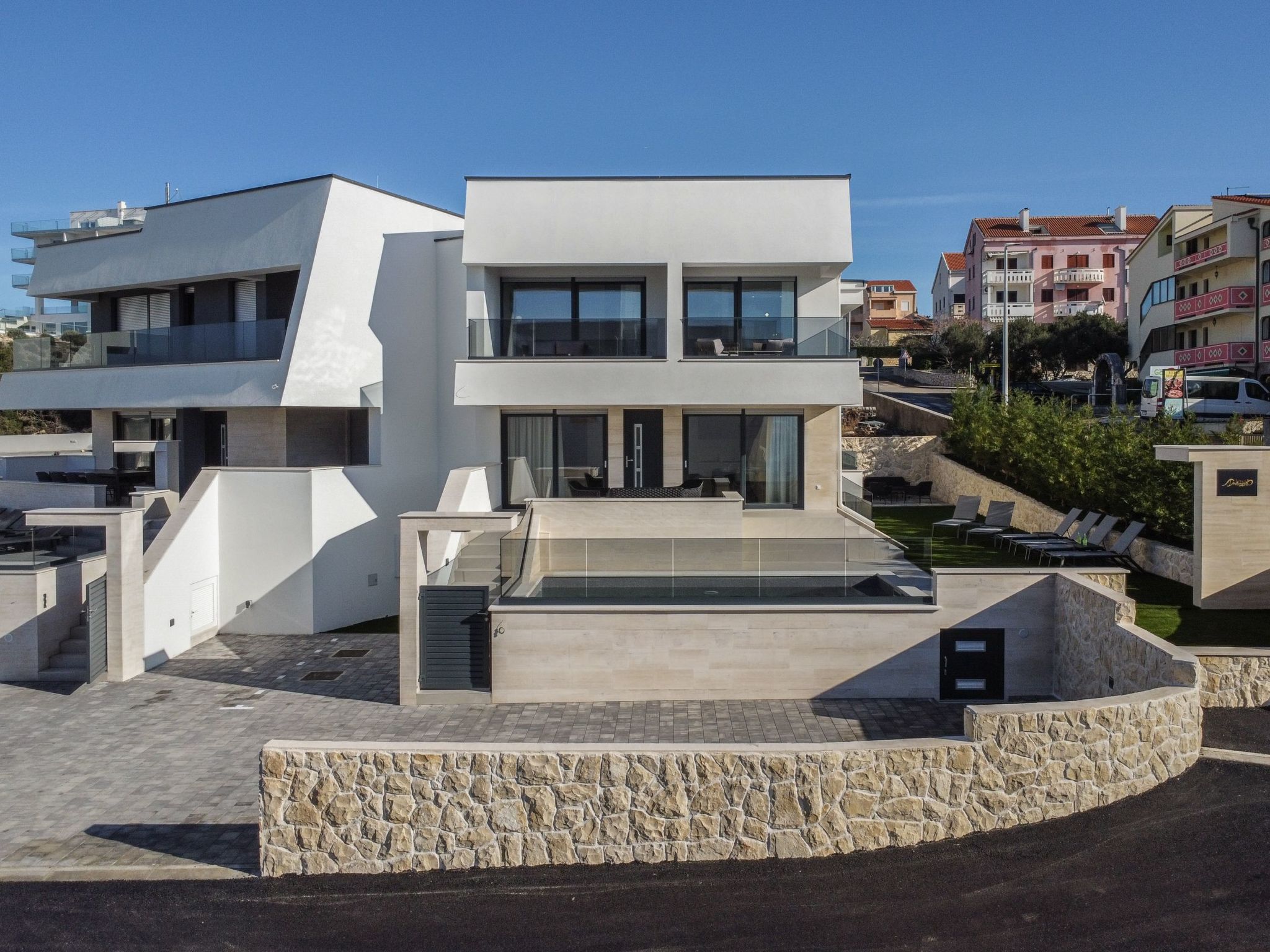 Luxusvilla Travera mit privatem Pool und Jacuzzi-Image-tags.info