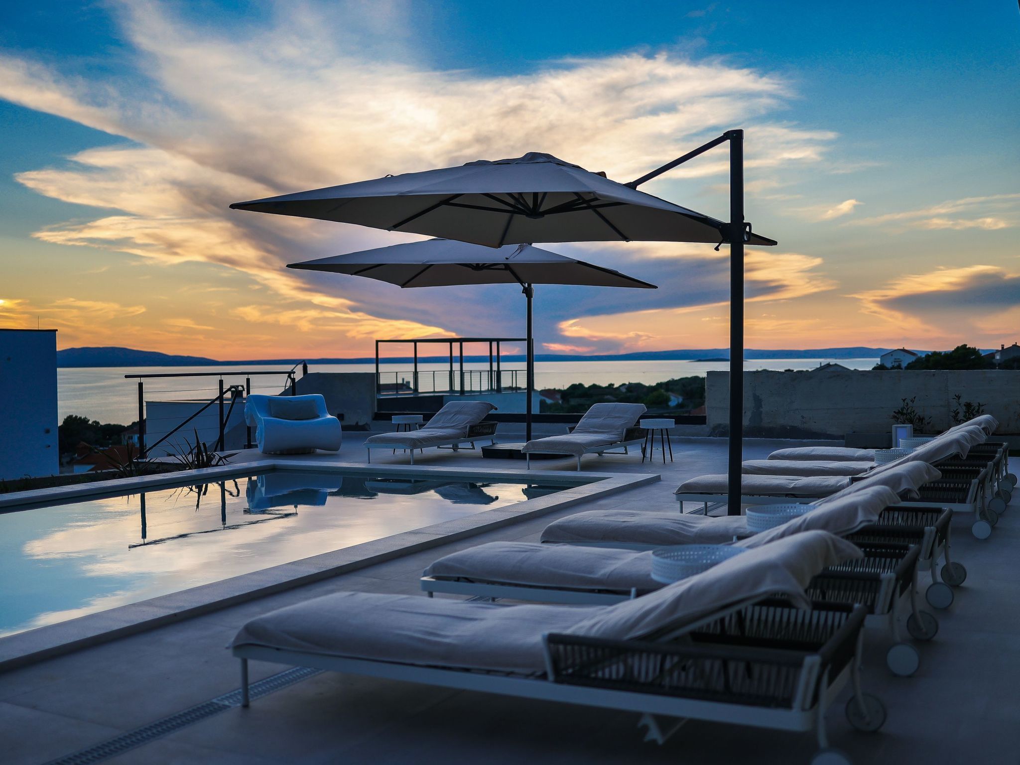 Luxuriöse Villa 360 - privater beheizter Pool-Image-tags.info