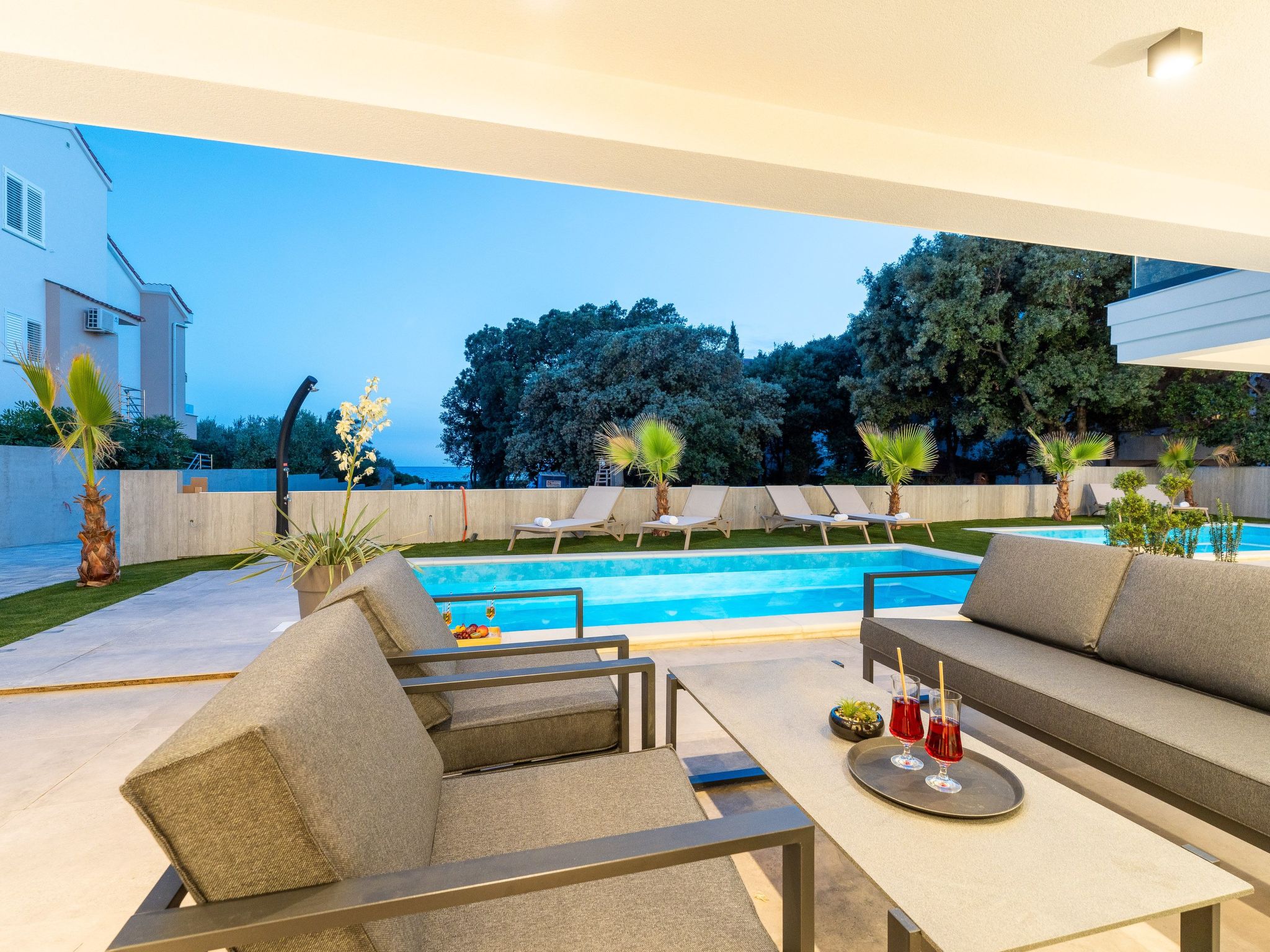 Zwei-Schlafzimmer-Wohnung Dantela mit privatem Pool-Binnen