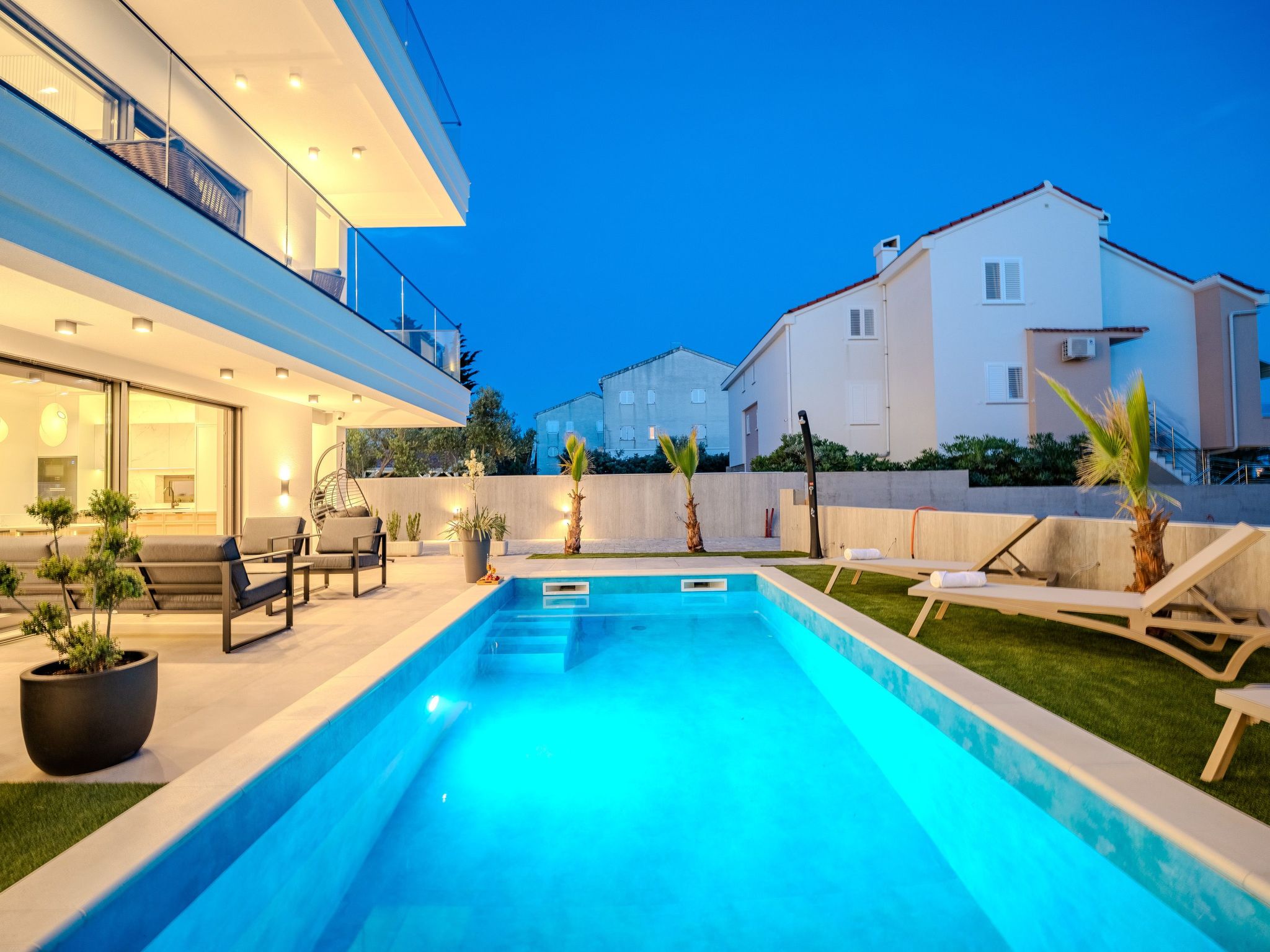 Zwei-Schlafzimmer-Wohnung Dantela mit privatem Pool-Binnen