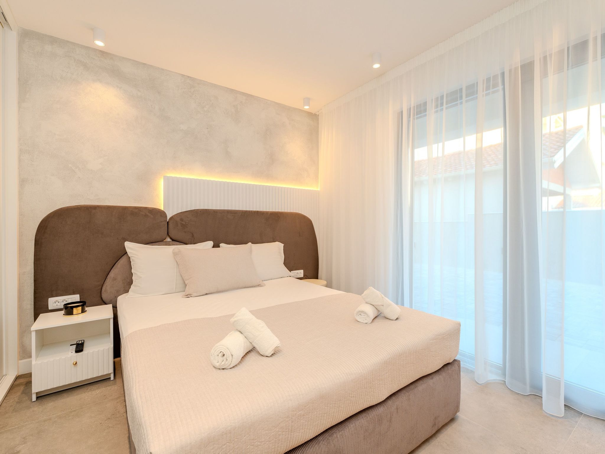 Zwei-Schlafzimmer-Wohnung Dantela mit privatem Pool-Binnen