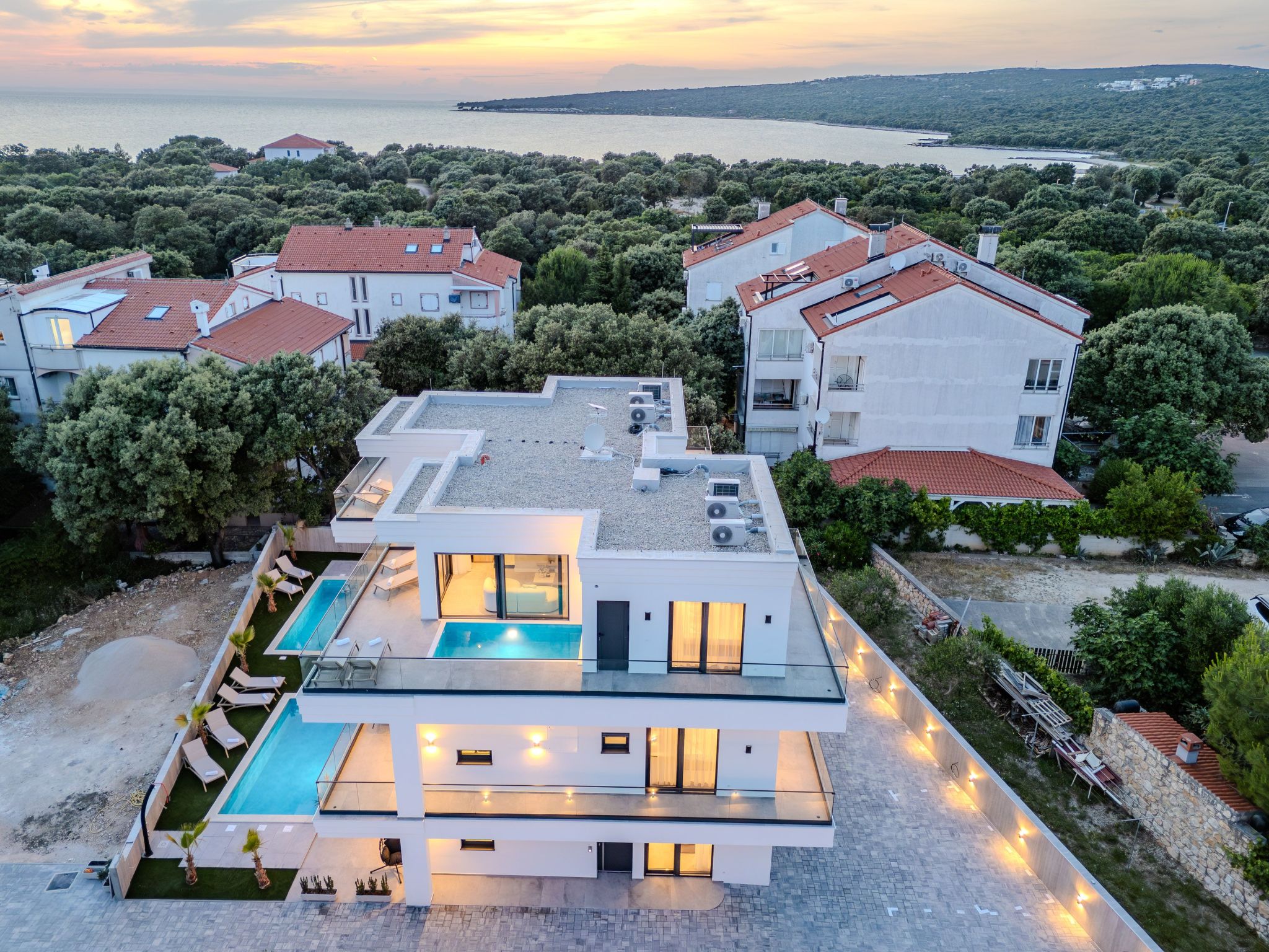 Zwei-Schlafzimmer-Wohnung Dantela mit privatem Pool-Binnen