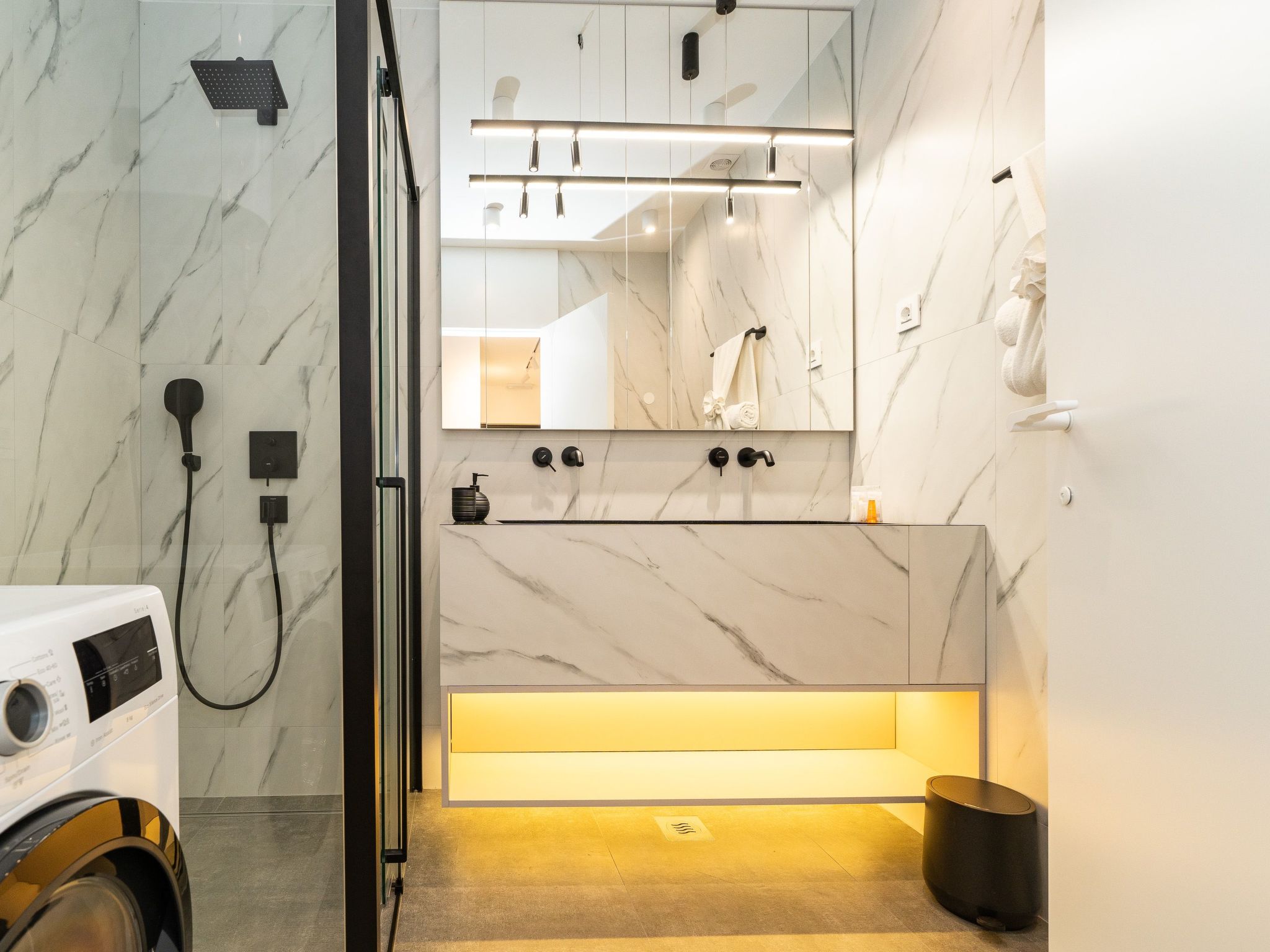 Zwei-Schlafzimmer-Wohnung Dantela mit privatem Pool-Binnen