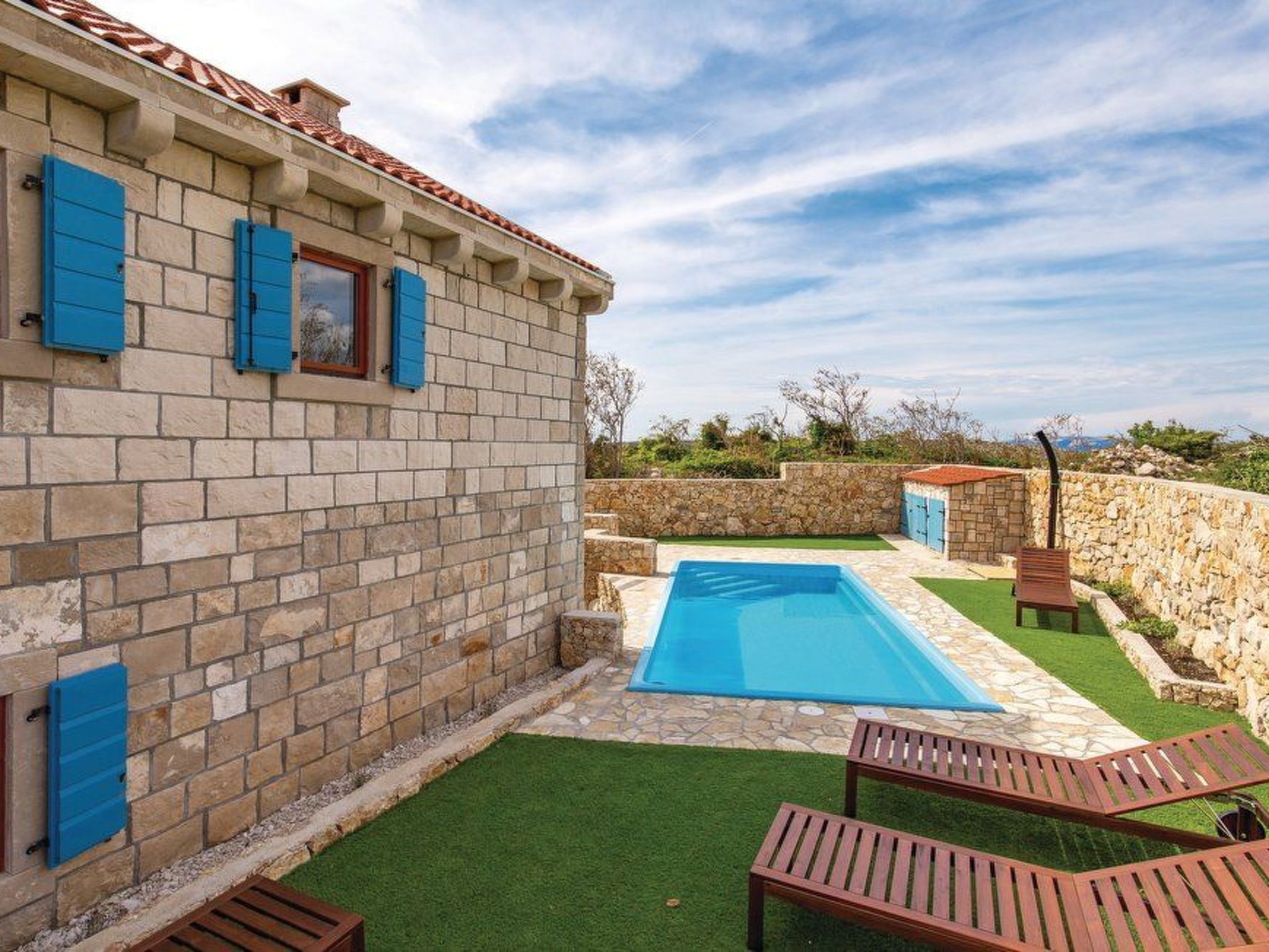 In Novalja mit Privatem Pool-Binnen