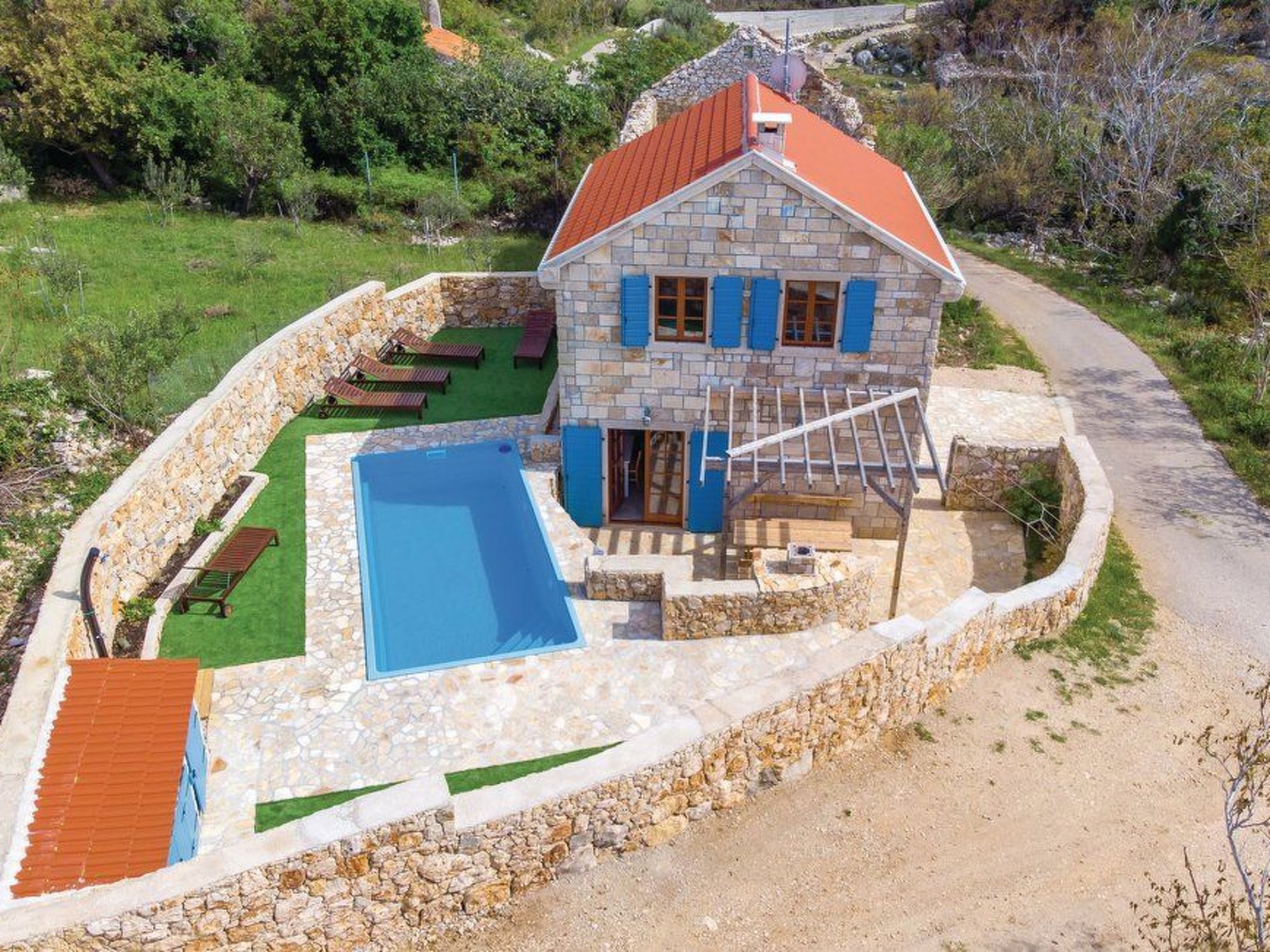 In Novalja mit Privatem Pool-Binnen