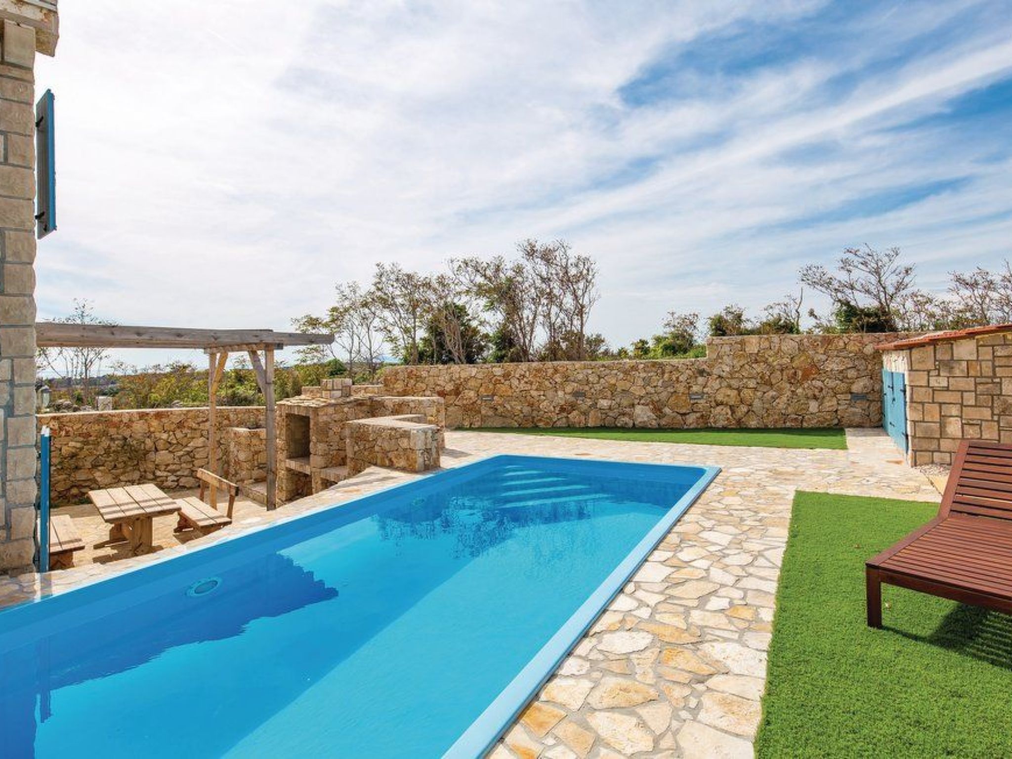 In Novalja mit Privatem Pool-Binnen