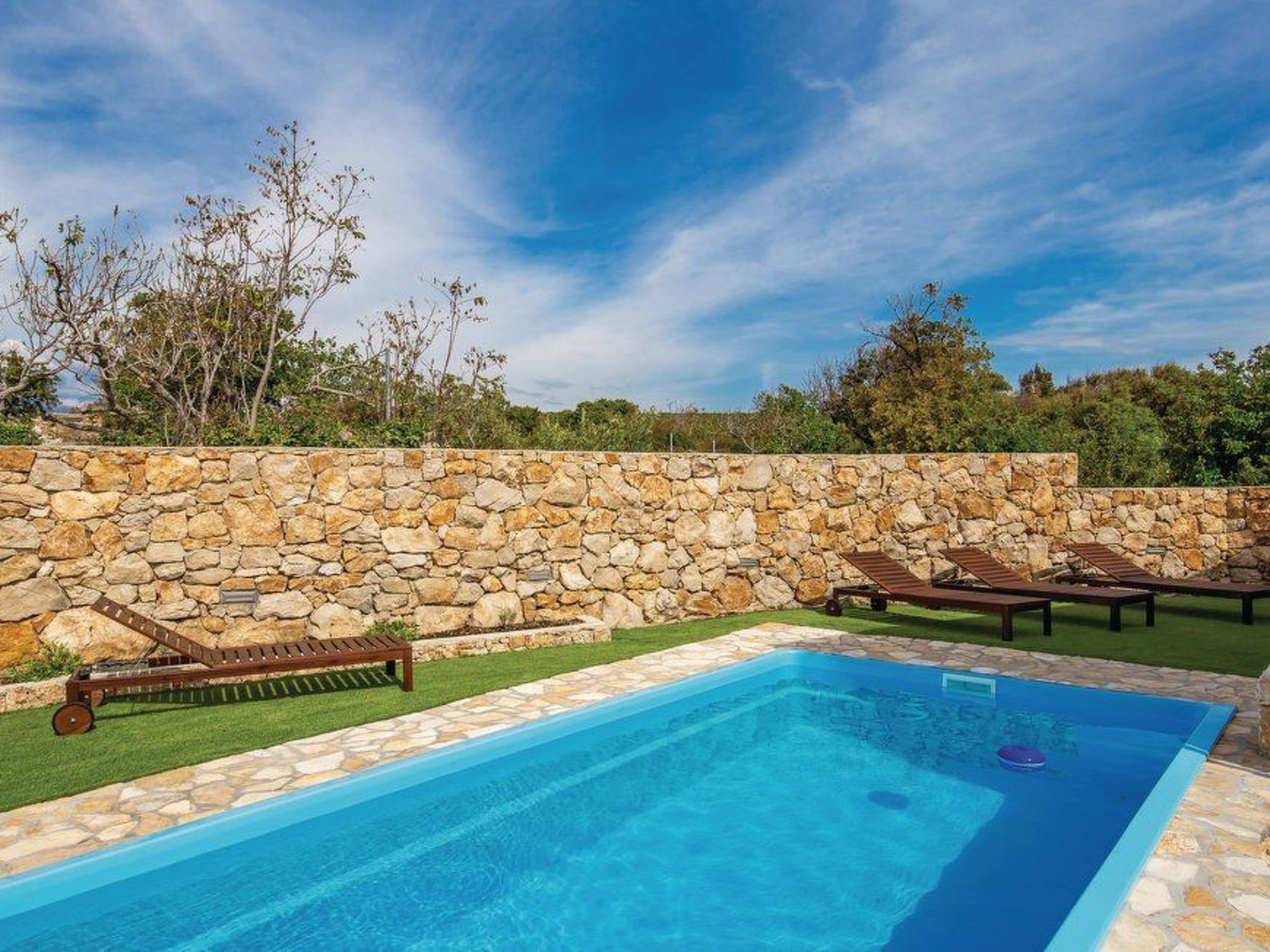 In Novalja mit Privatem Pool-Binnen