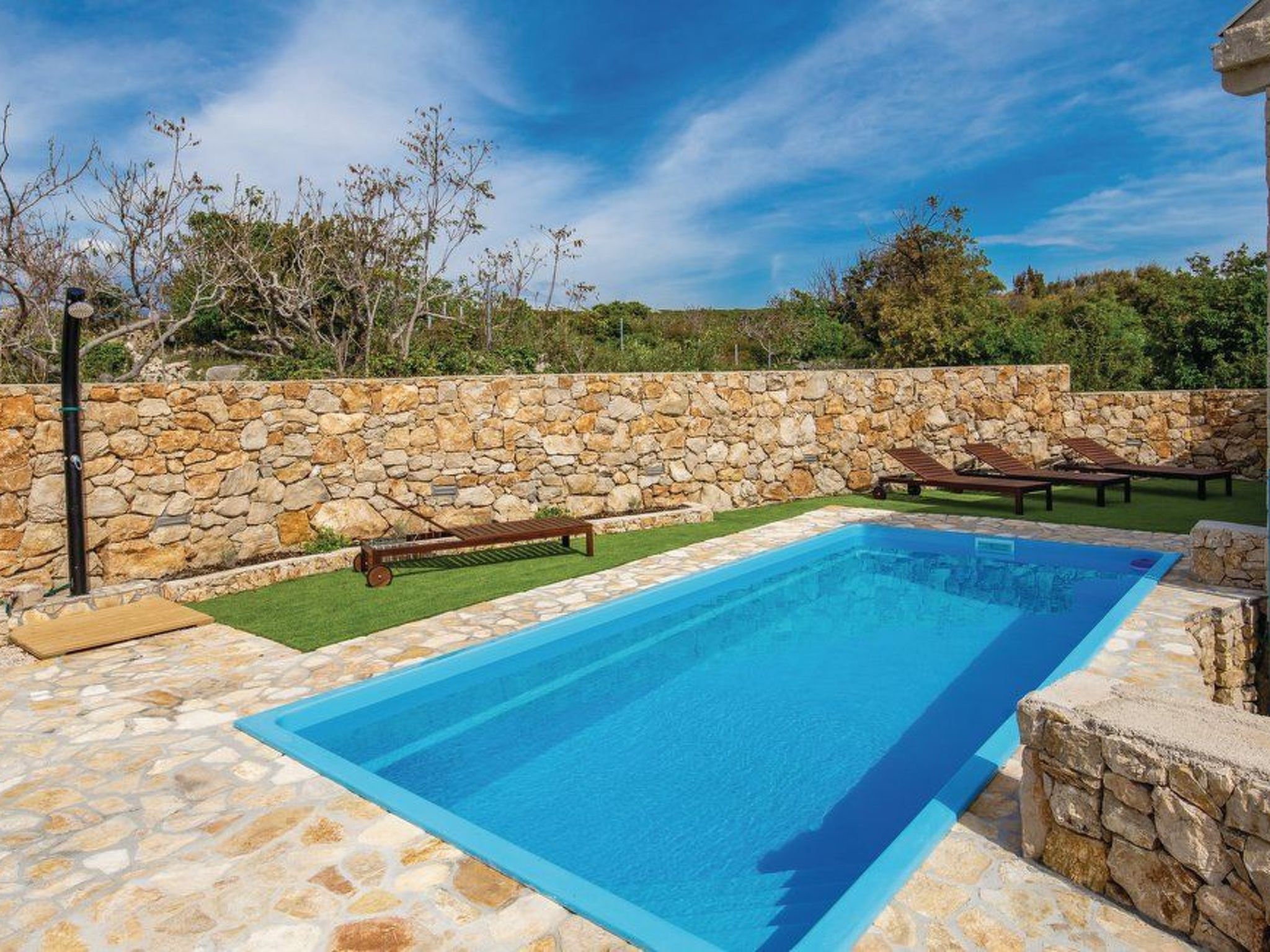 In Novalja mit Privatem Pool-Binnen