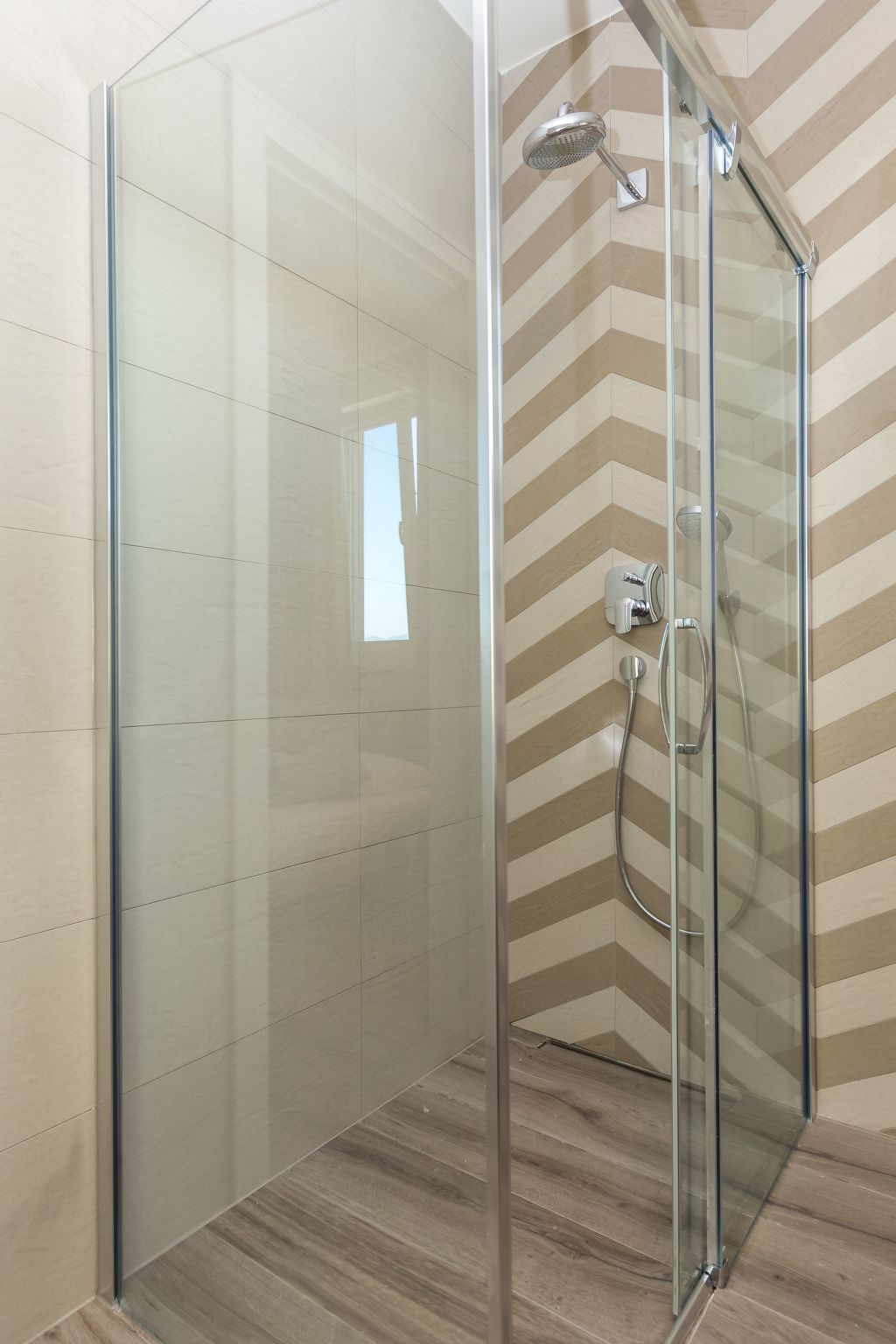 Villa Sara-Image-tags.info