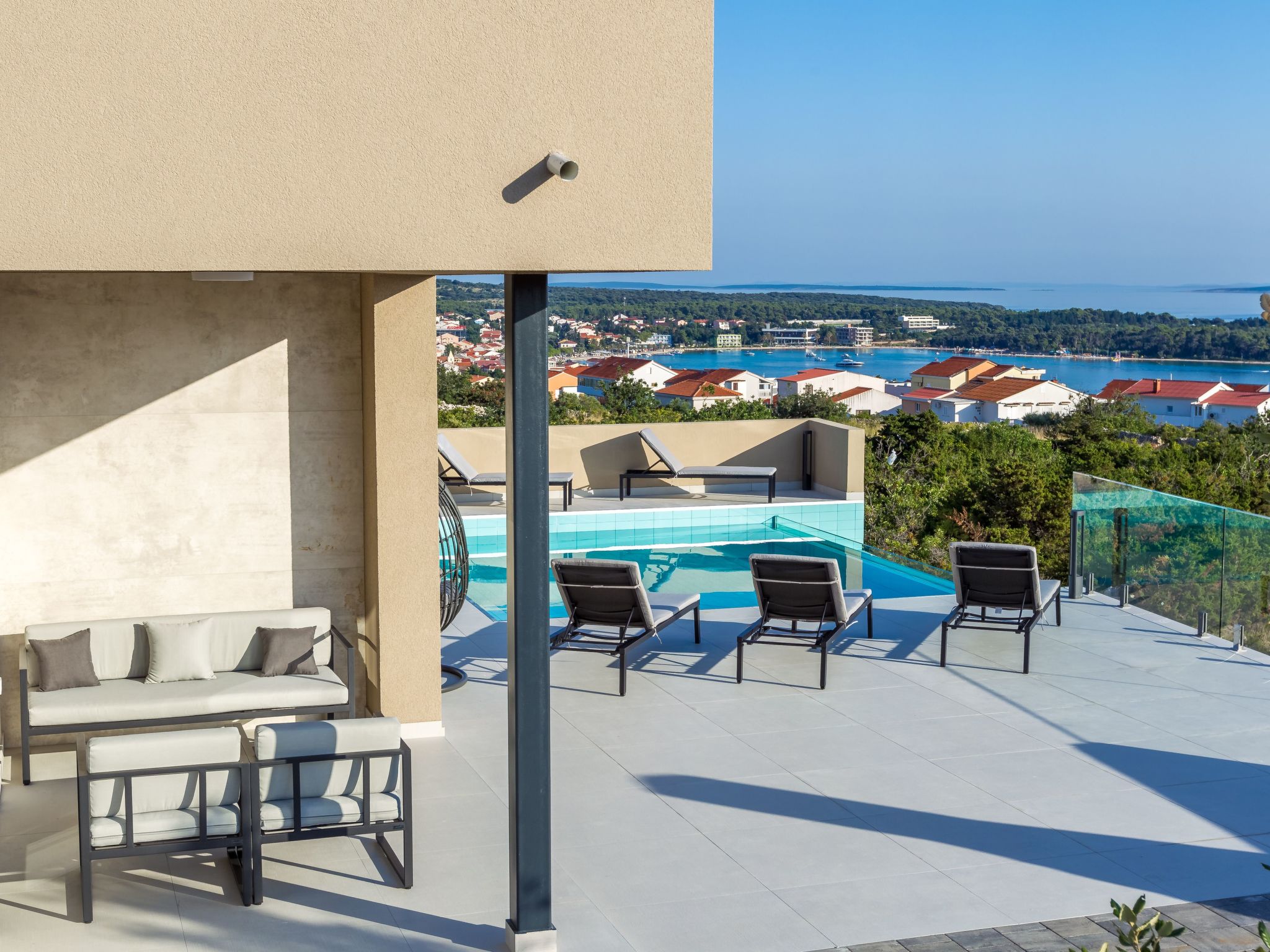 Villa Sara-Image-tags.info