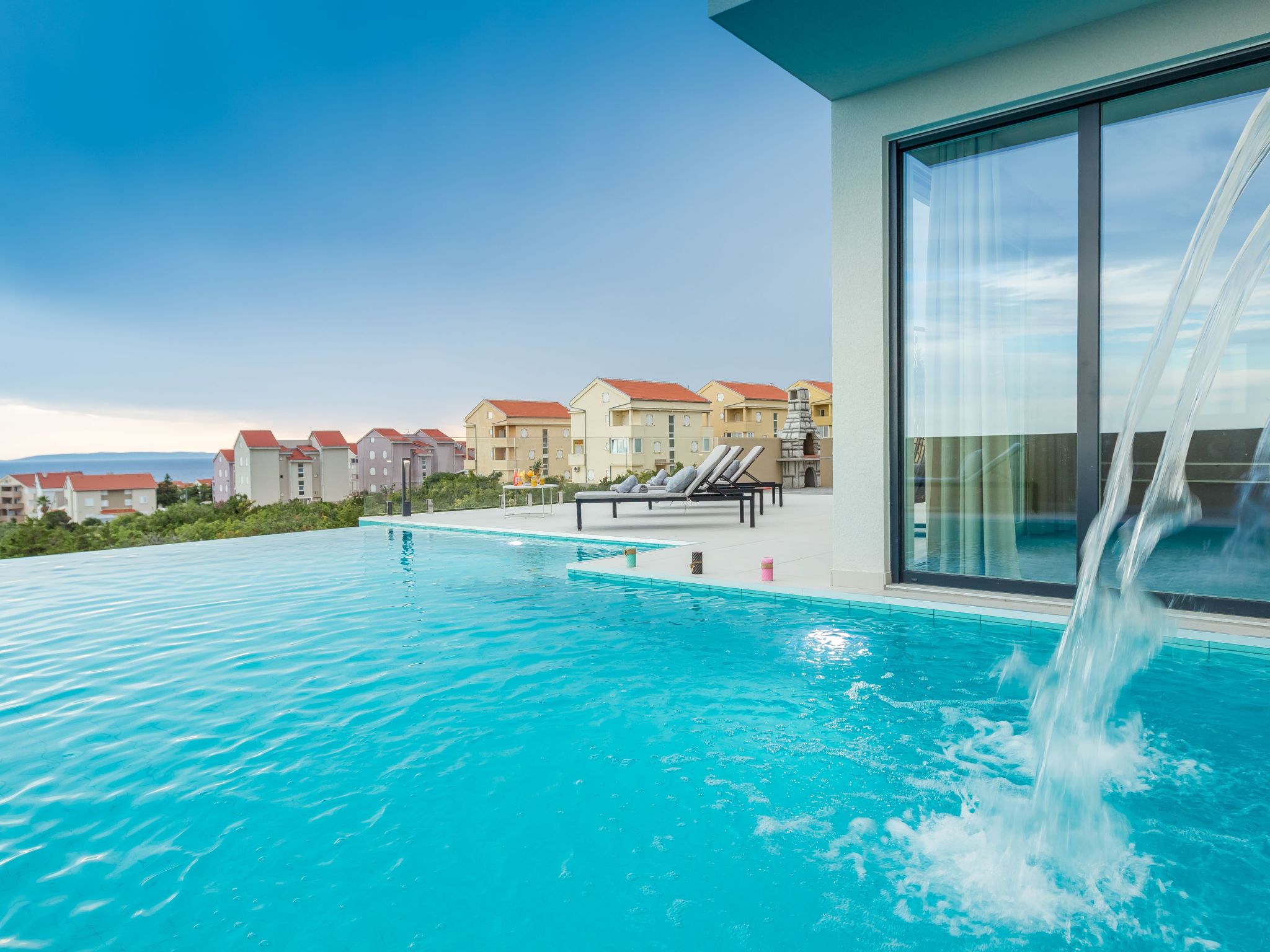 Villa Sara-Image-tags.info