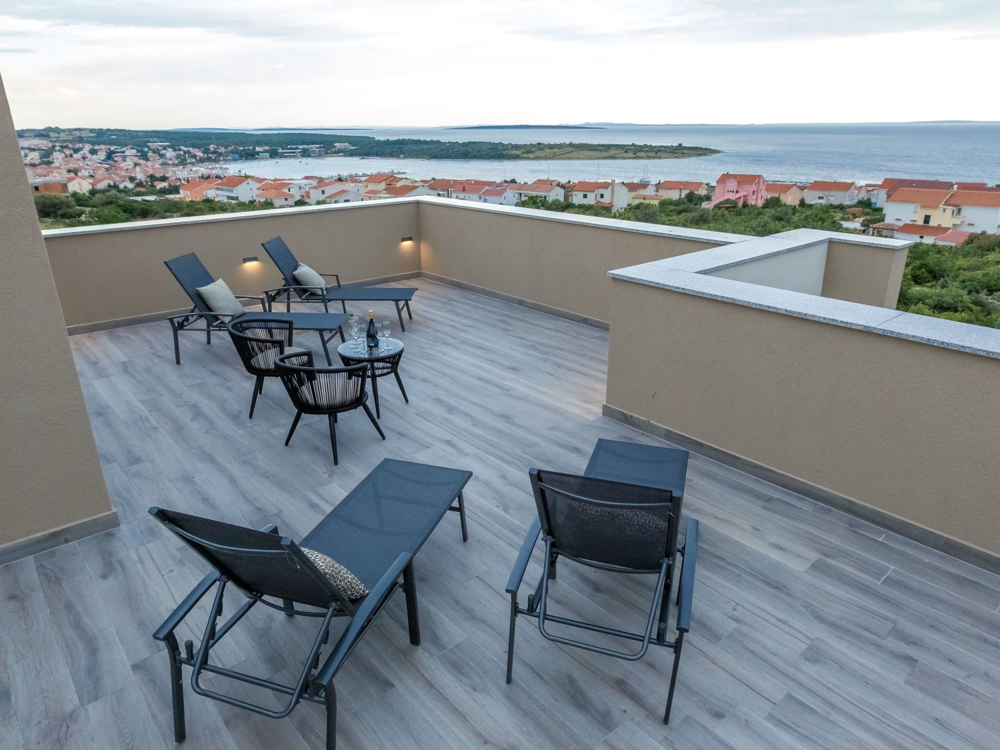 Villa Sara-Image-tags.info