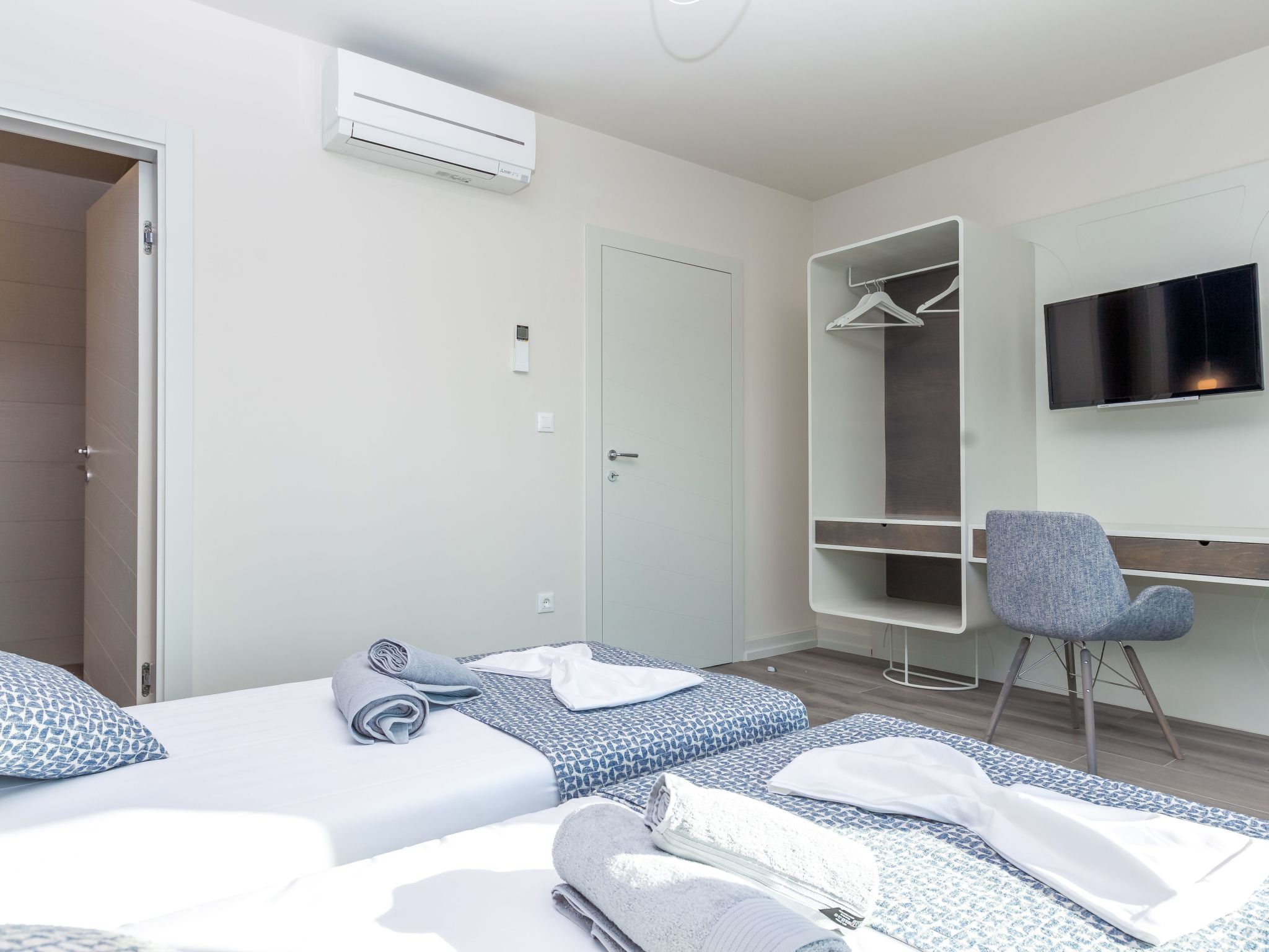 Villa Sara-Image-tags.info