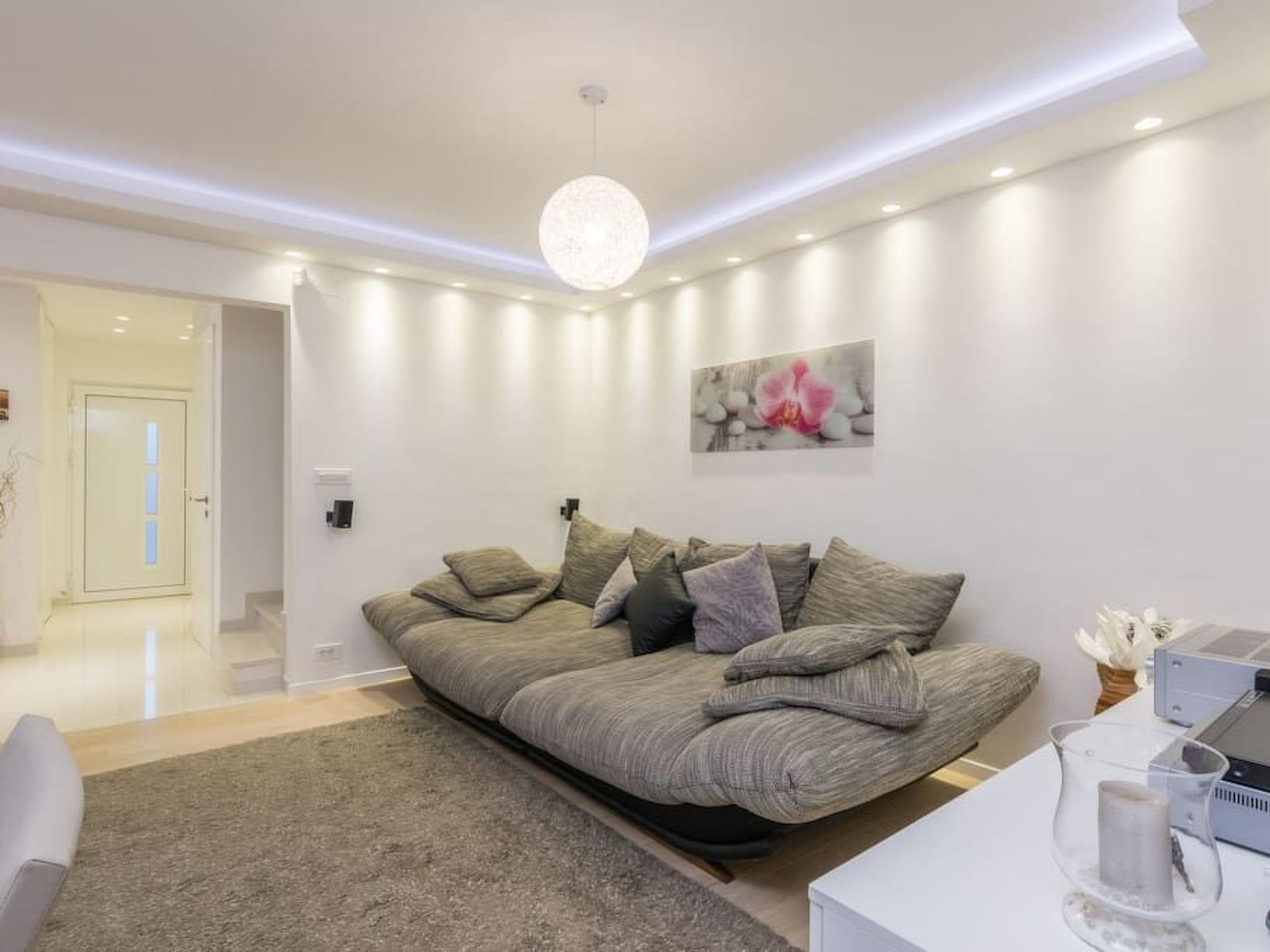 Luxuriöse Villa White Rose mit Pool in der Nähe von Zrče Beach-Image-tags.info