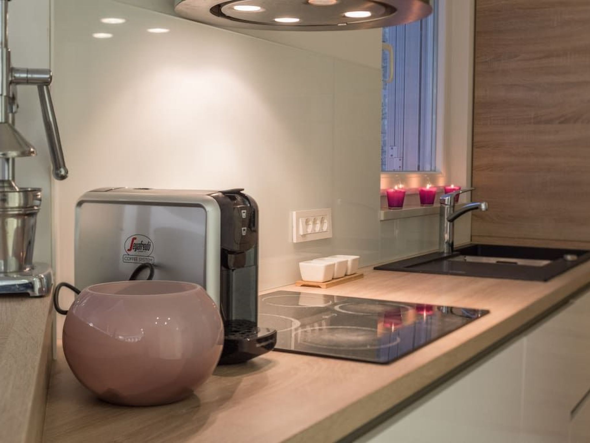 Luxuriöse Villa White Rose mit Pool in der Nähe von Zrče Beach-Image-tags.info