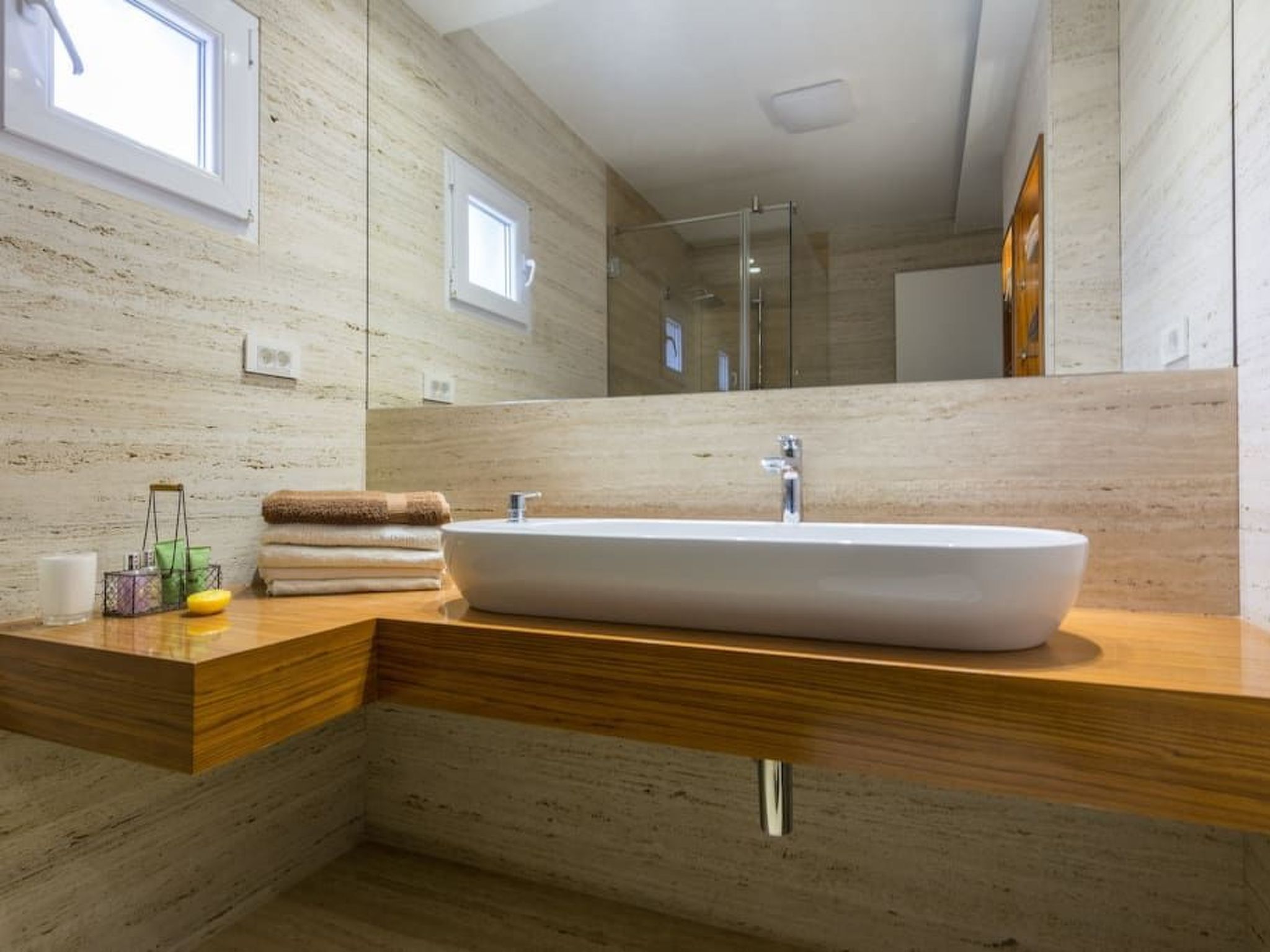 Luxuriöse Villa White Rose mit Pool in der Nähe von Zrče Beach-Image-tags.info