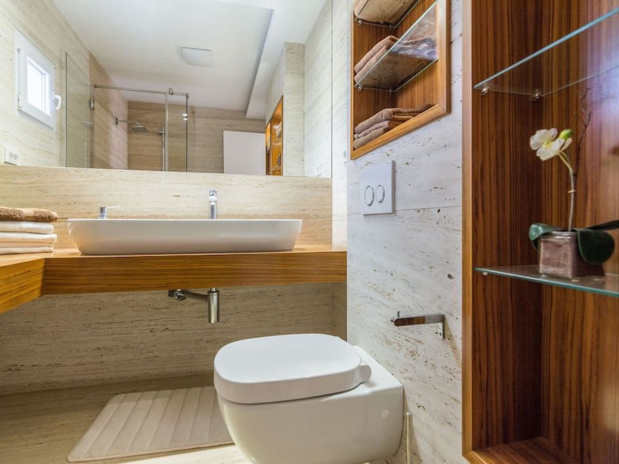 Luxuriöse Villa White Rose mit Pool in der Nähe von Zrče Beach-Image-tags.info