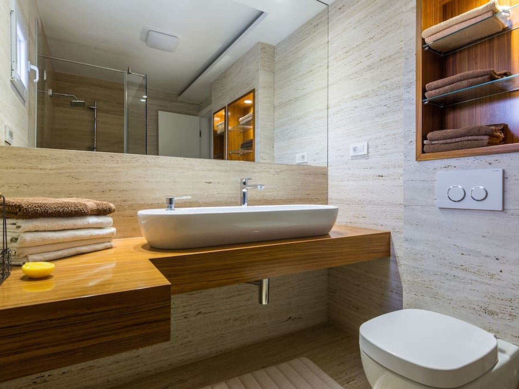 Luxuriöse Villa White Rose mit Pool in der Nähe von Zrče Beach-Image-tags.info