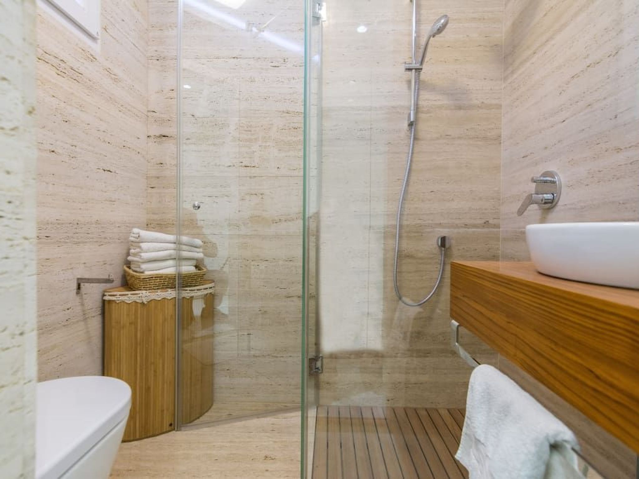 Luxuriöse Villa White Rose mit Pool in der Nähe von Zrče Beach-Image-tags.info