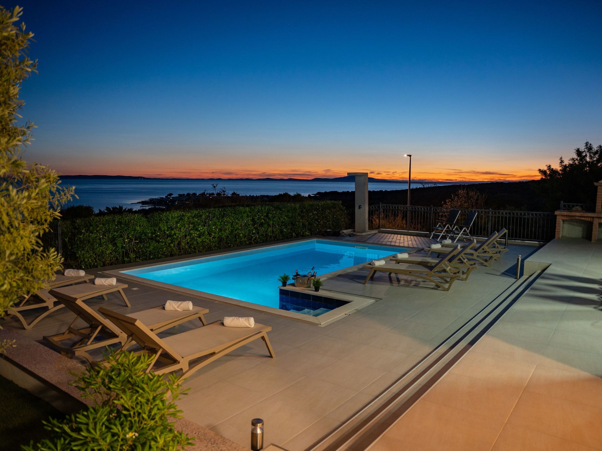 Luxuriöse Villa Royal I mit privatem Pool-Image-tags.info