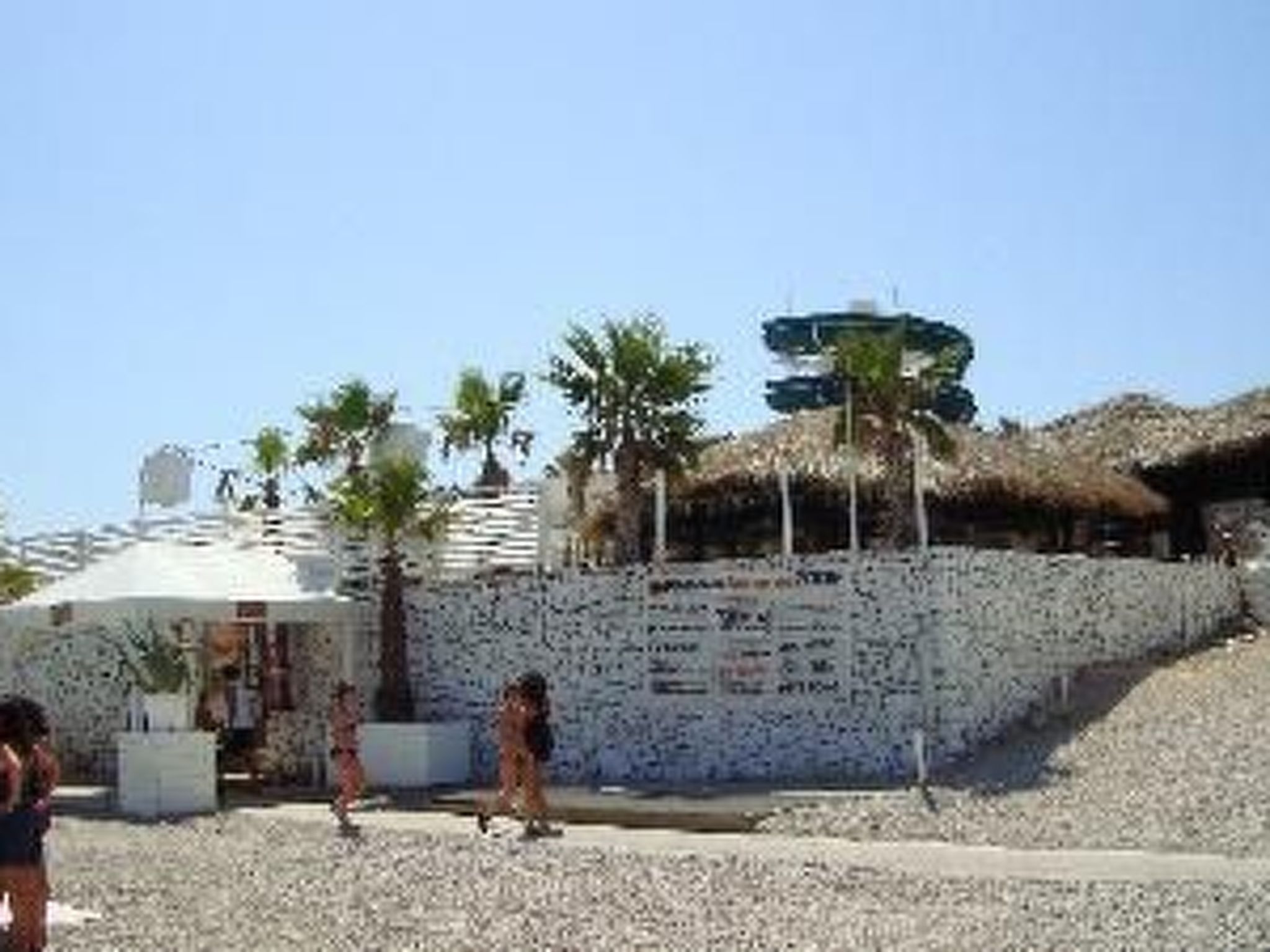 Mit Blick auf das Wasser-Dehors