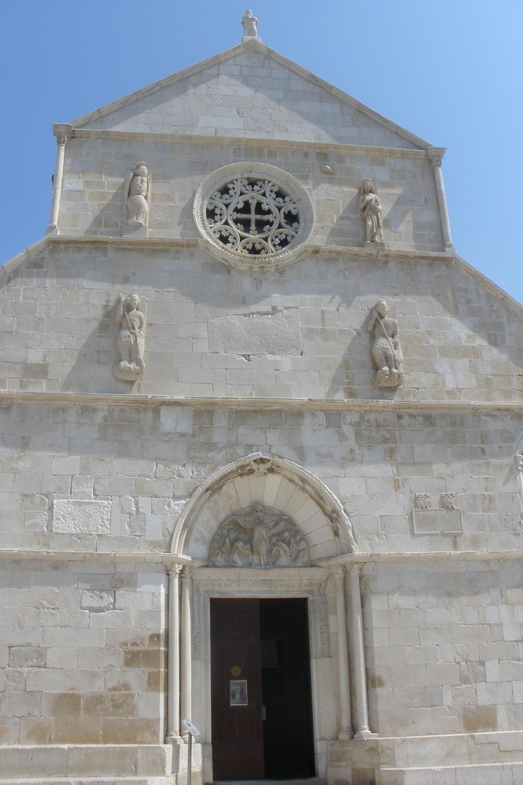 Mit Blick auf das Wasser-Dehors