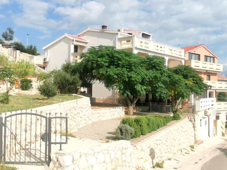 Appartement met open haard in Zubovići op Pag voor 8 personen in Pag/Zubovići