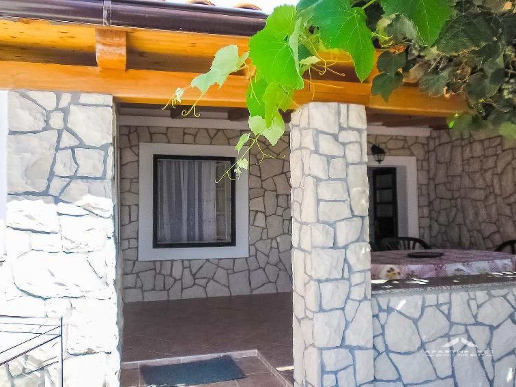 Ferienhaus in Pag/Zubovici (Kroatien) und 1 Hund erlaubt