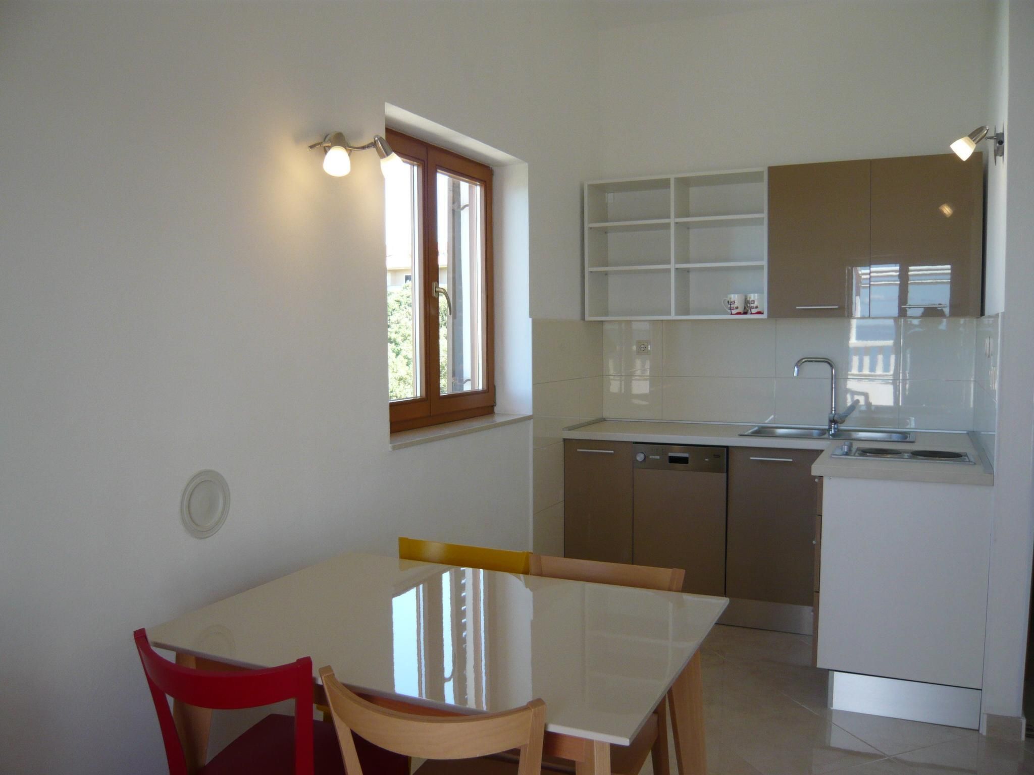 Mia Mandre für vier Personen-Image-tags.info