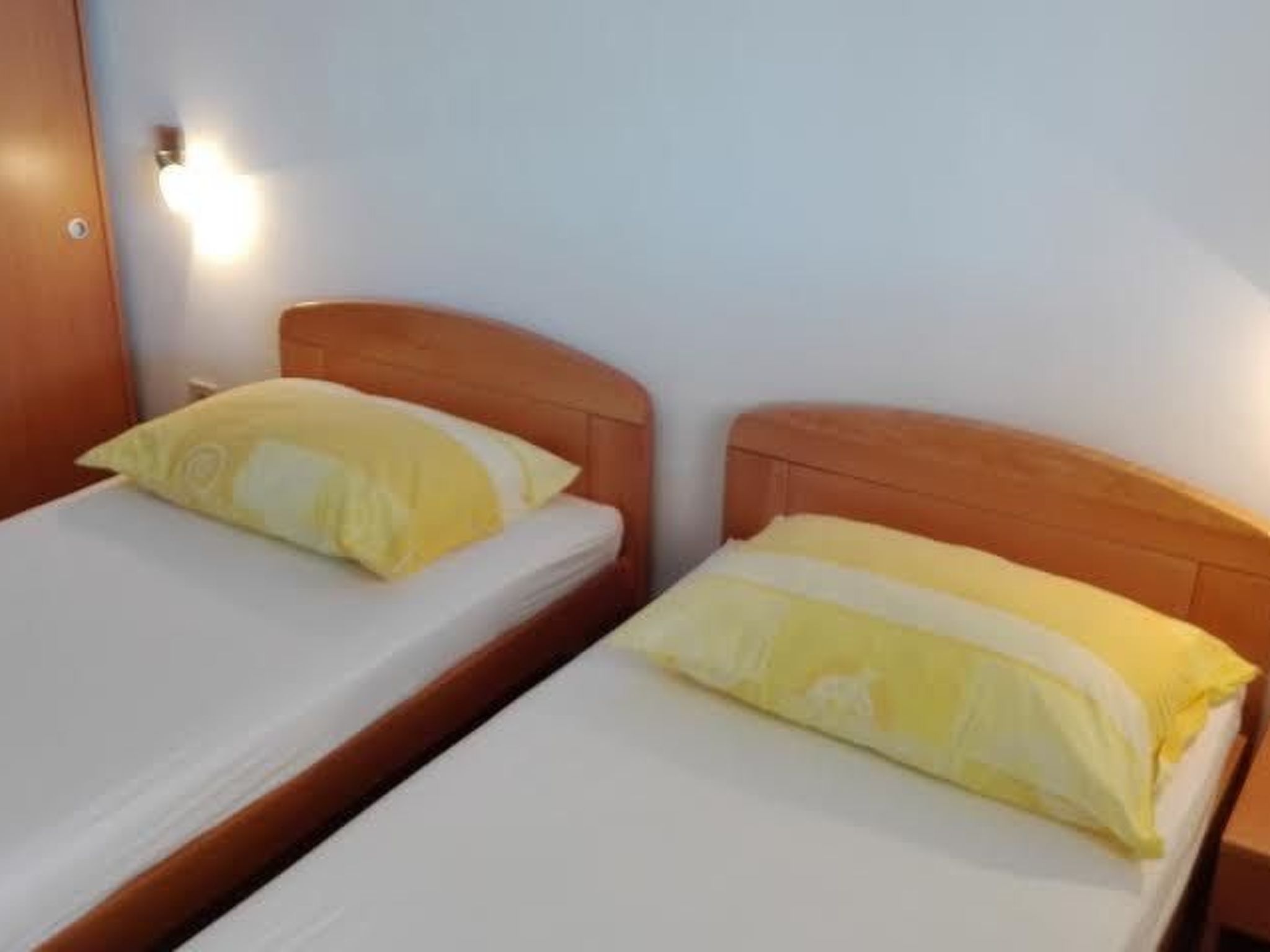 Mia Mandre für vier Personen-Image-tags.info