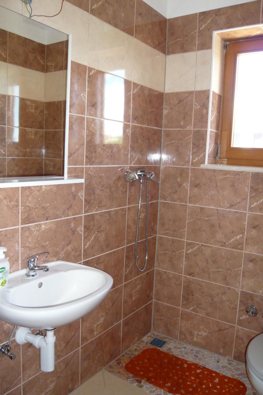 Mia Mandre für vier Personen-Image-tags.info