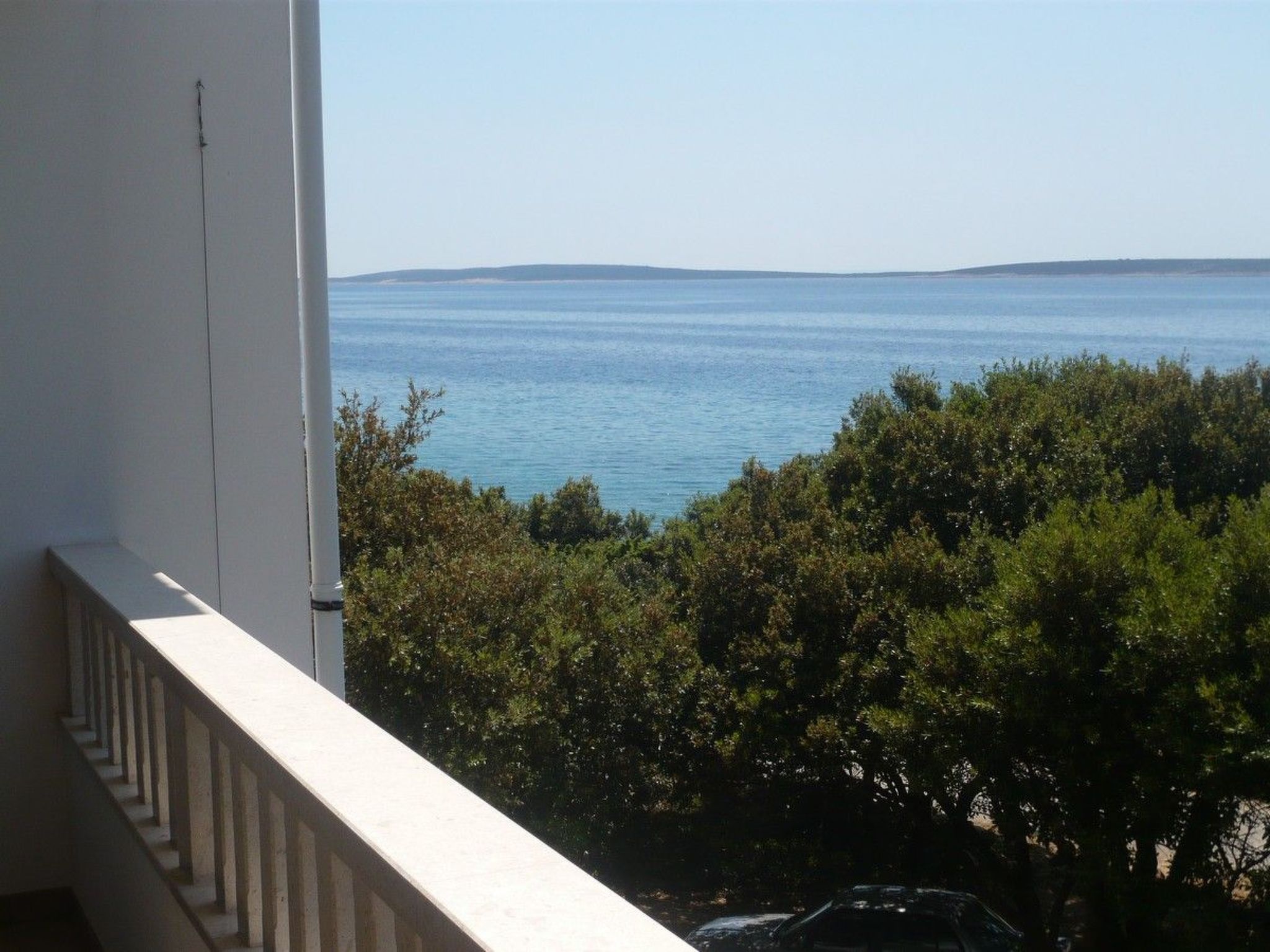 "Mia" mit Blick auf das Wasser-Binnen