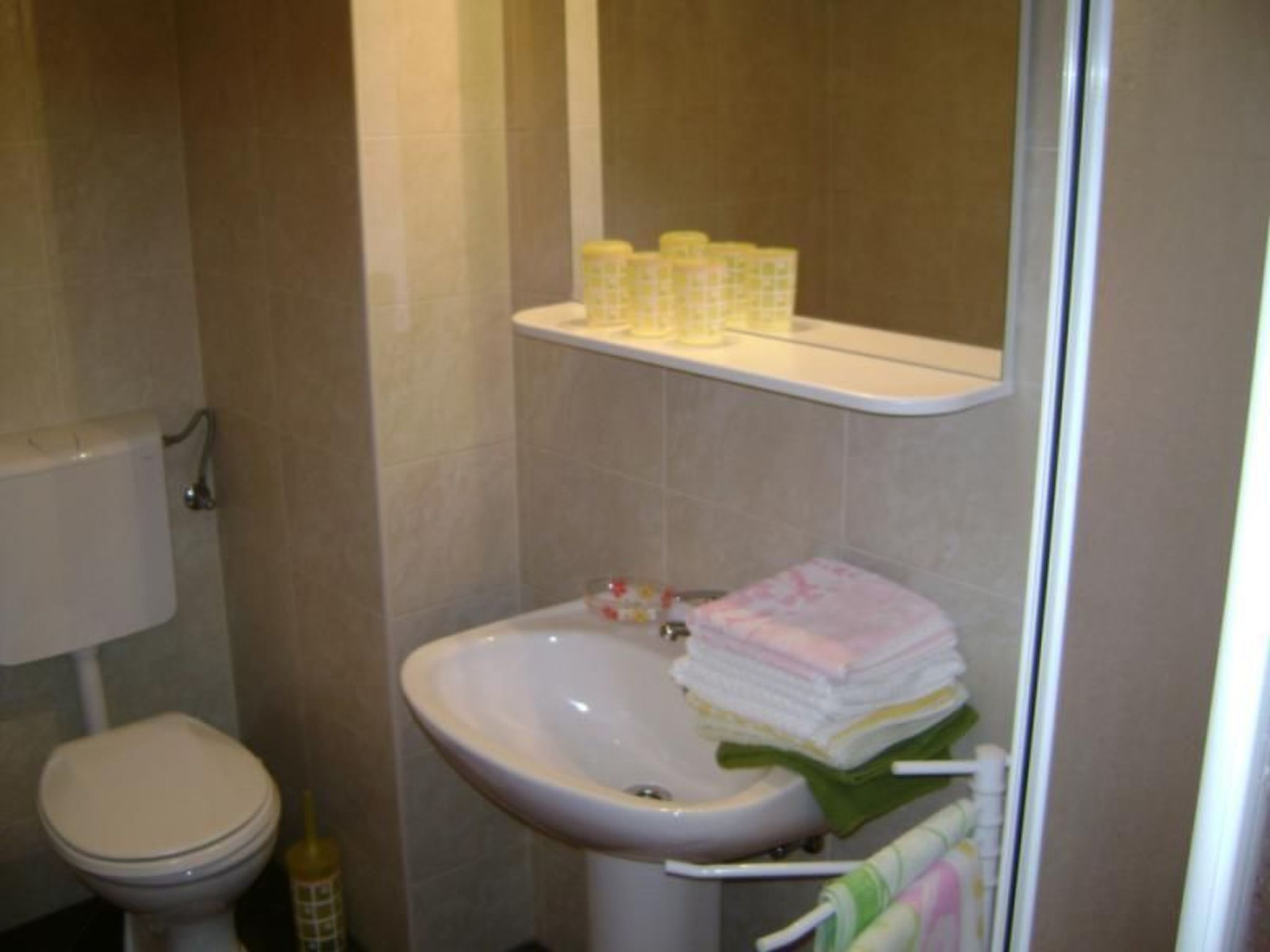 "Mia" mit Blick auf das Wasser-Binnen