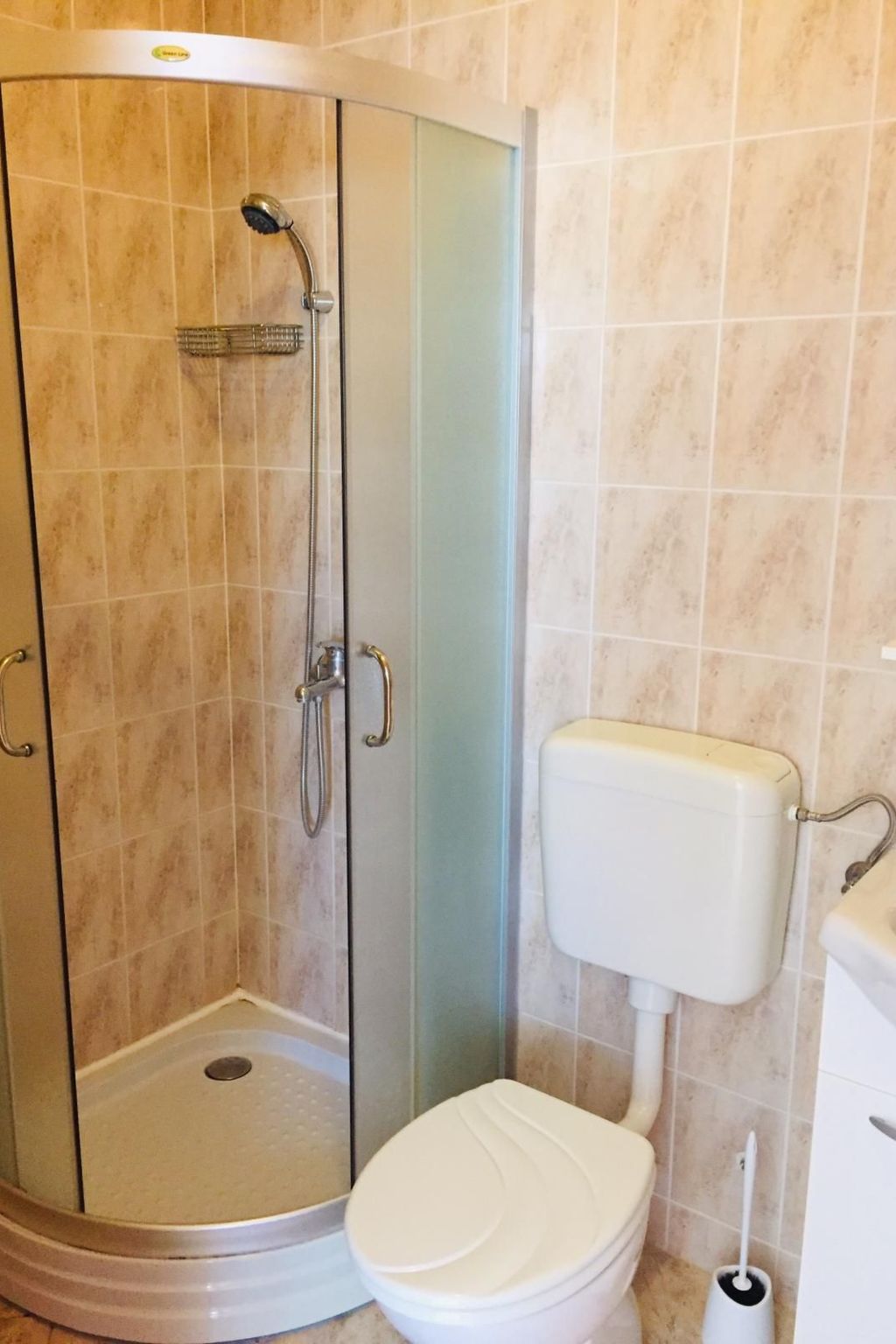 "Gubo1" mit Blick auf das Wasser-Binnen