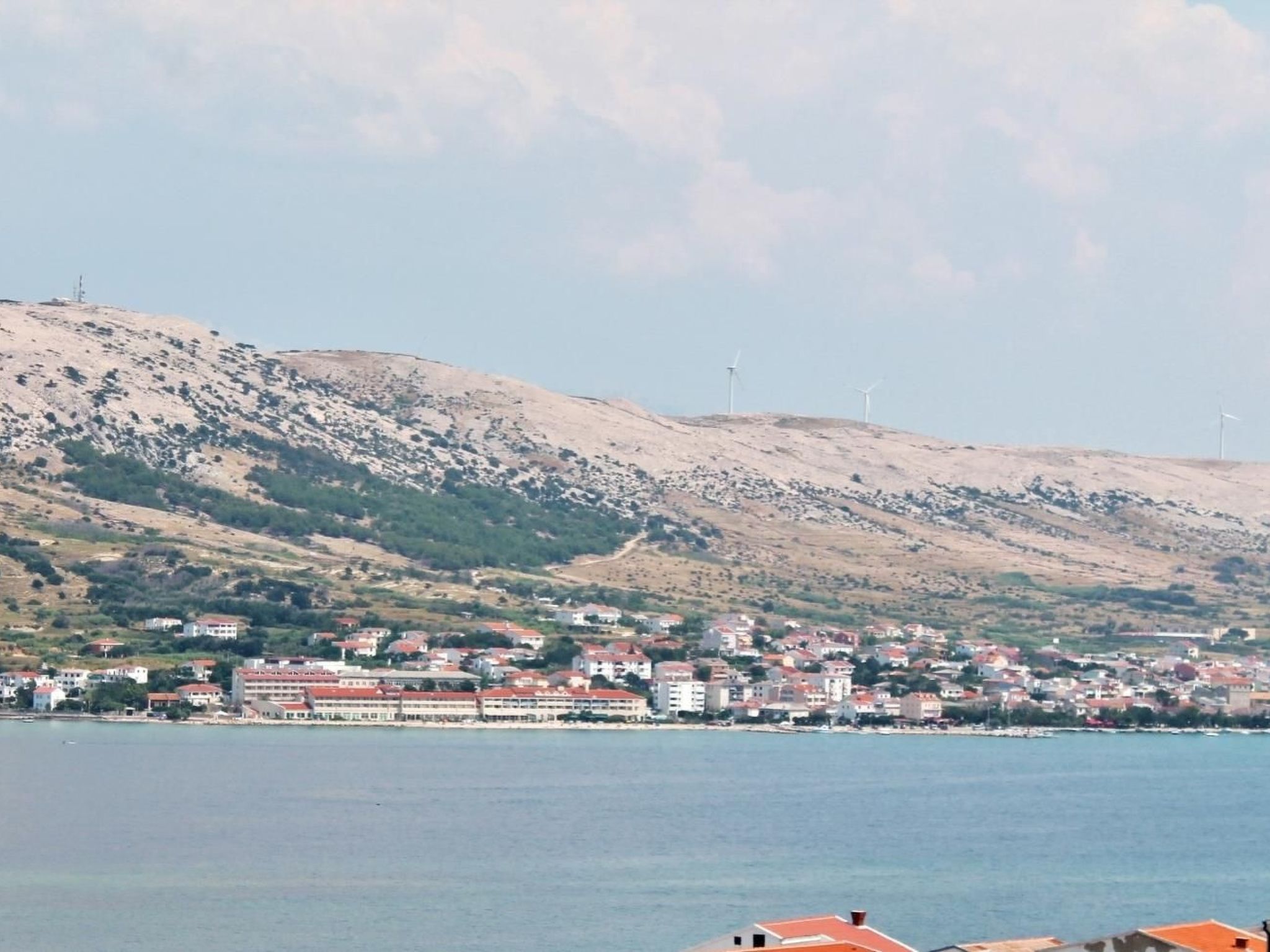 "Gubo1" mit Blick auf das Wasser-Binnen