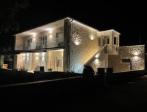 Stonehouse-Pag