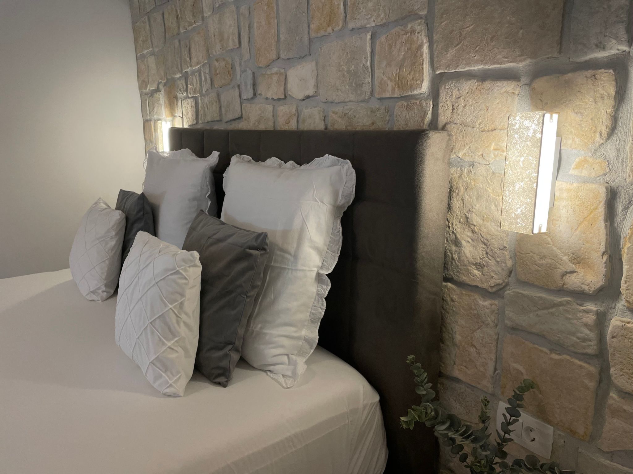 Stonehouse-Pag-Image-tags.info