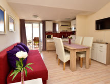 Appartement Melandura aan zee – 130 meter van het strand bij Pag - thumbnail 4