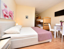 Appartement Melandura: Strand & zee op 130 meter in Pag, met zwembad - thumbnail 3