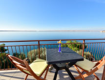 Appartement Vukić: Uniek aan zee in Starigrad-Paklenica - thumbnail 1