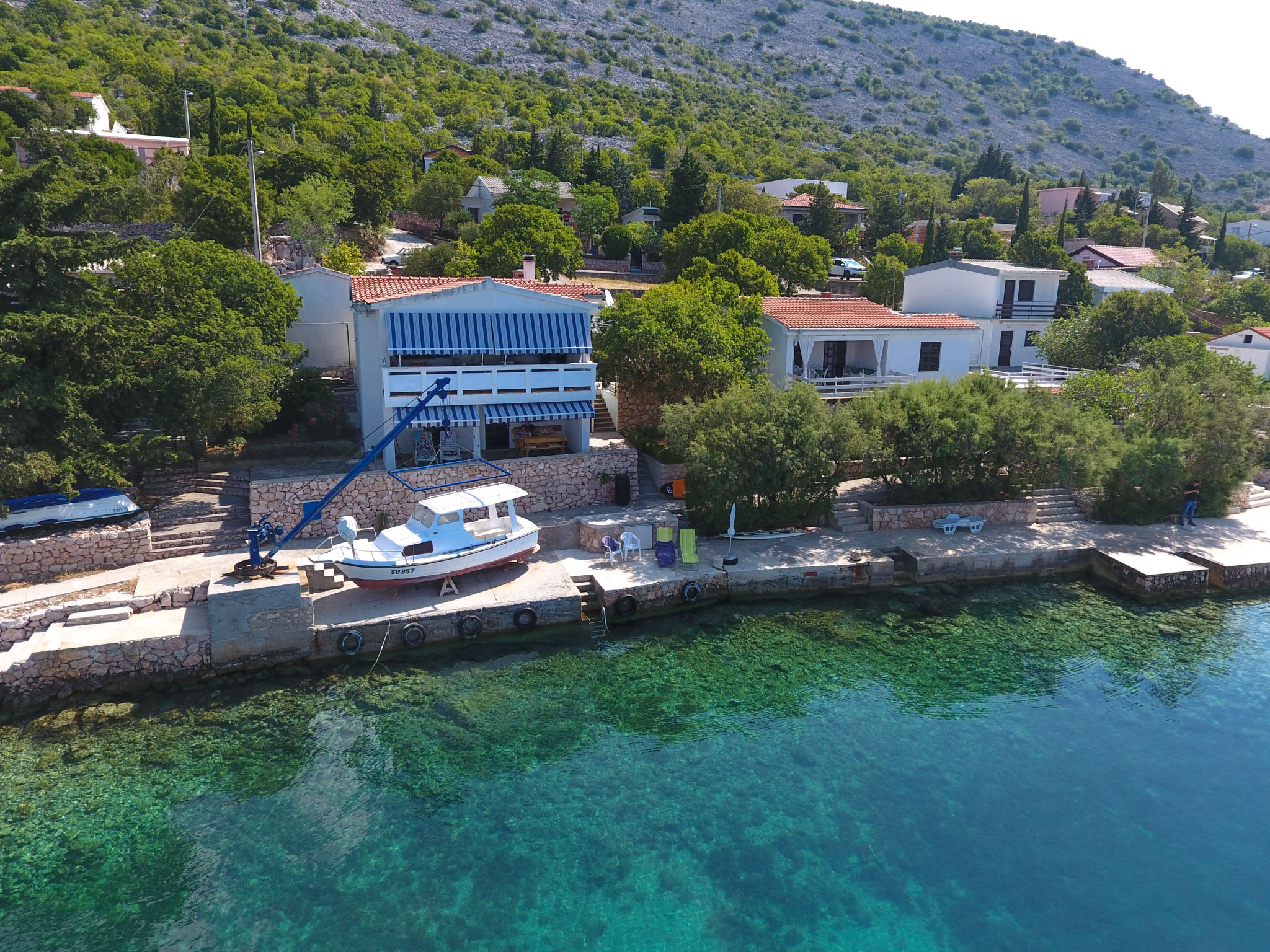 Appartement Renata: Zeezicht en strand op 10 meter in Starigrad-Paklenica - foto 15