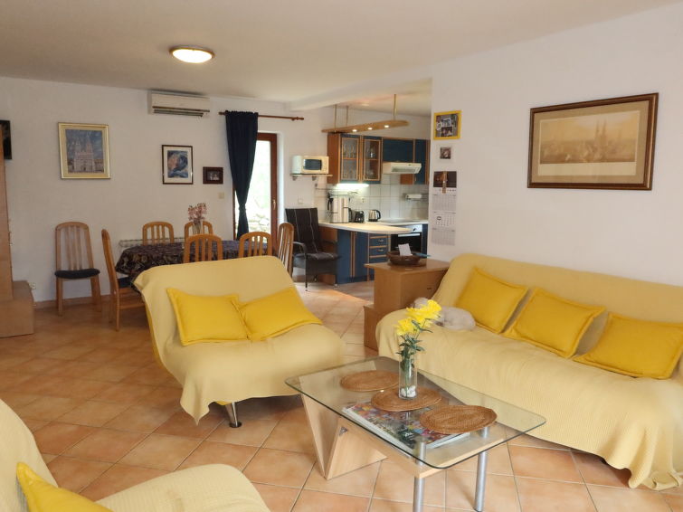 Search and Stay destination Maslenica, Zadarska županija - Croatia from AU$ 136. Ivano (SRD428)