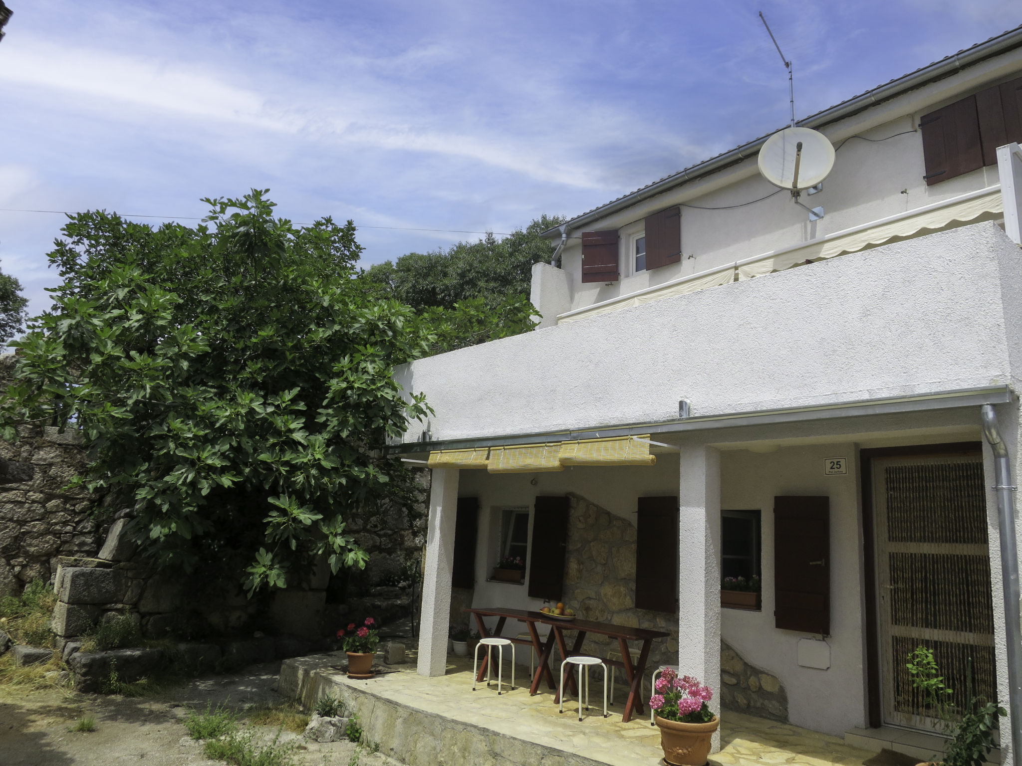 N&M — House (2 of 29)