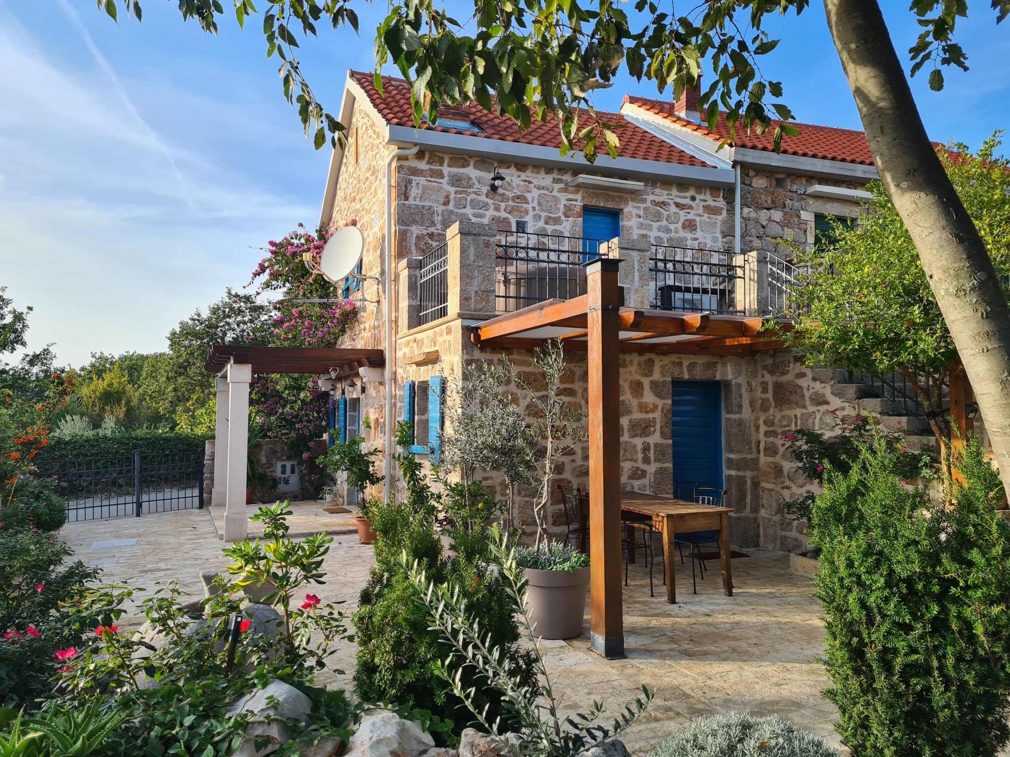 Altes Steinhaus Goranova Kuca-Binnen