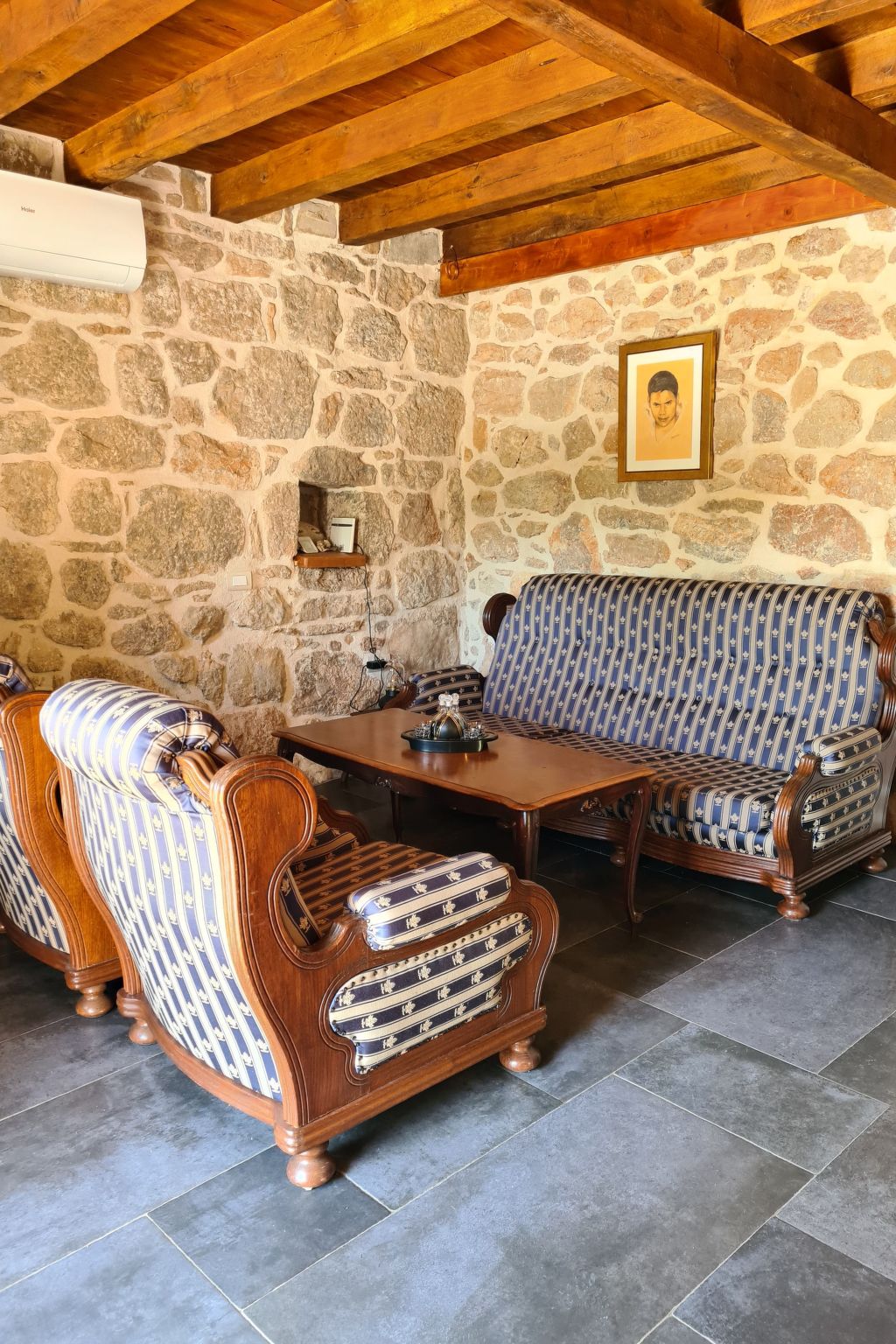 Altes Steinhaus Goranova Kuca-Binnen