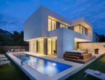 Villa Opera: Elegantie aan Zee op 50 Meter van het Strand in Starigrad-Paklenica - thumbnail 5