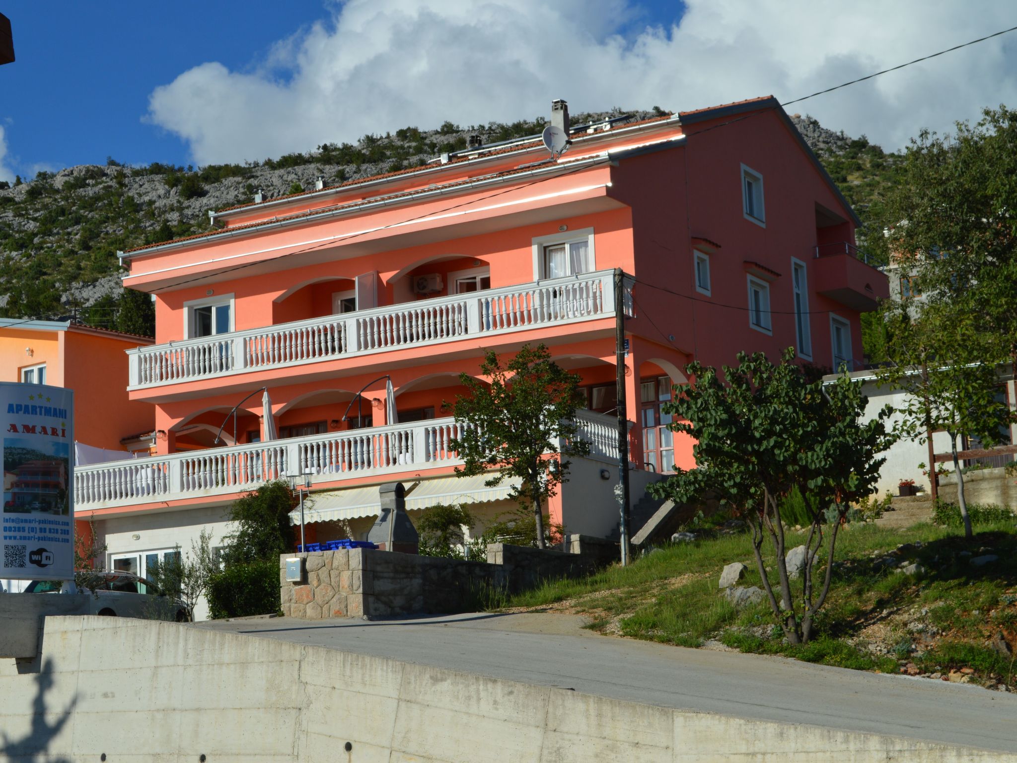 Gemütliche Wohnung mit Meerblick vom Balkon aus